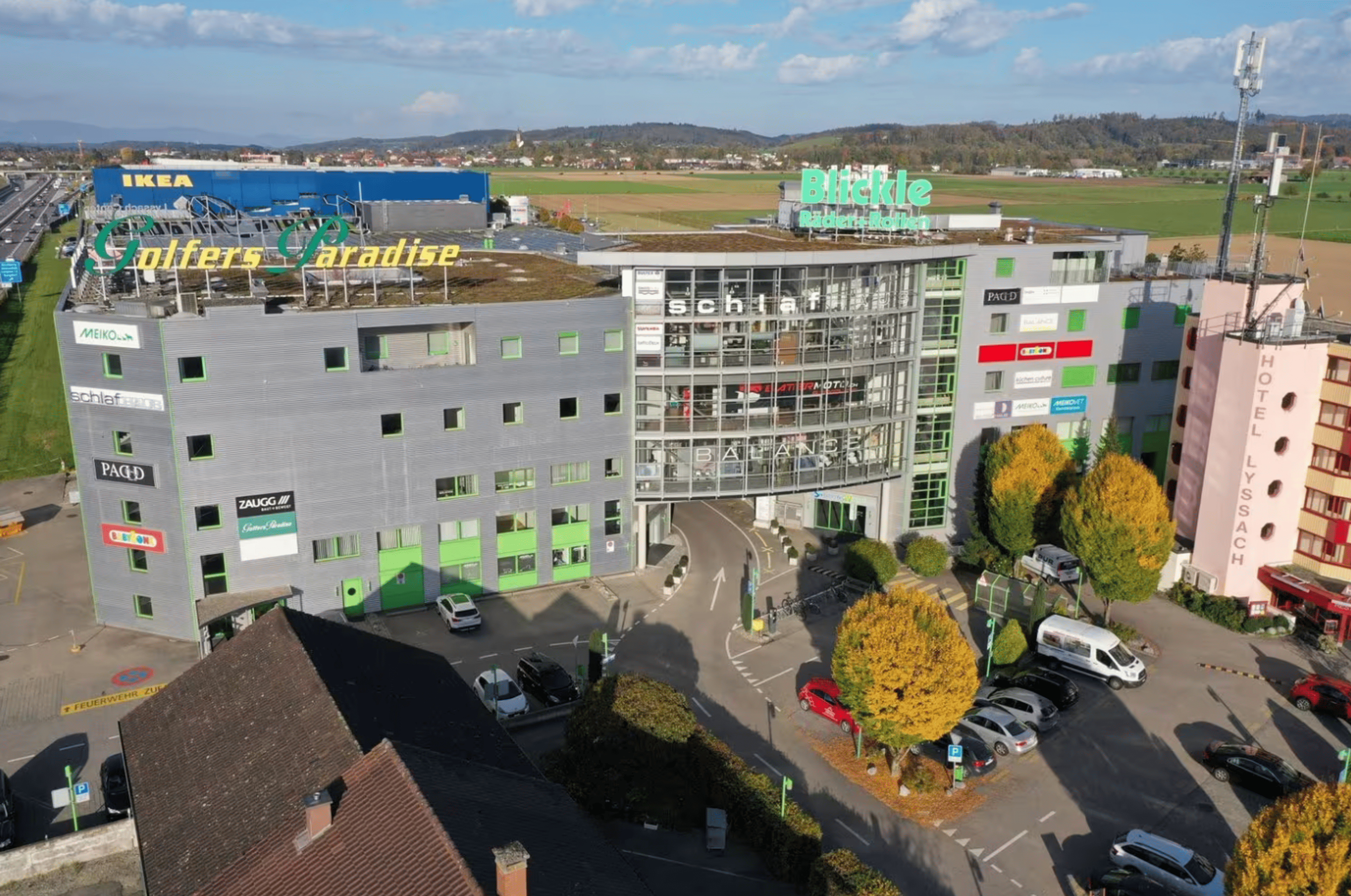 Attraktive Gewerbe- oder Verkaufsfläche mit grosser Fensterfront - 1'089 m² an Top-Lage! - Bild 1