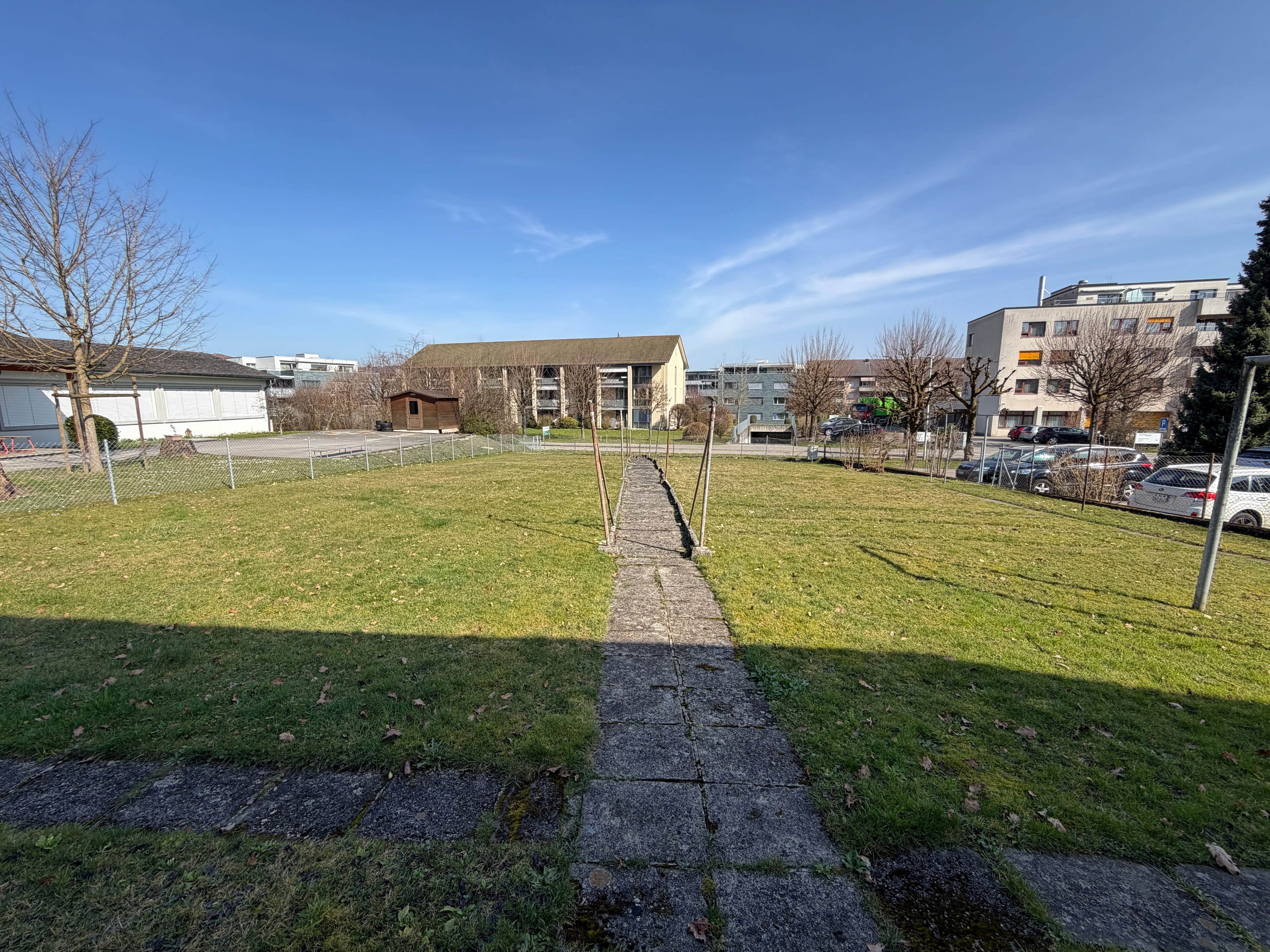 Wohn- und Geschäftshaus mit Baulandreserve in Strengelbach - Bild 4