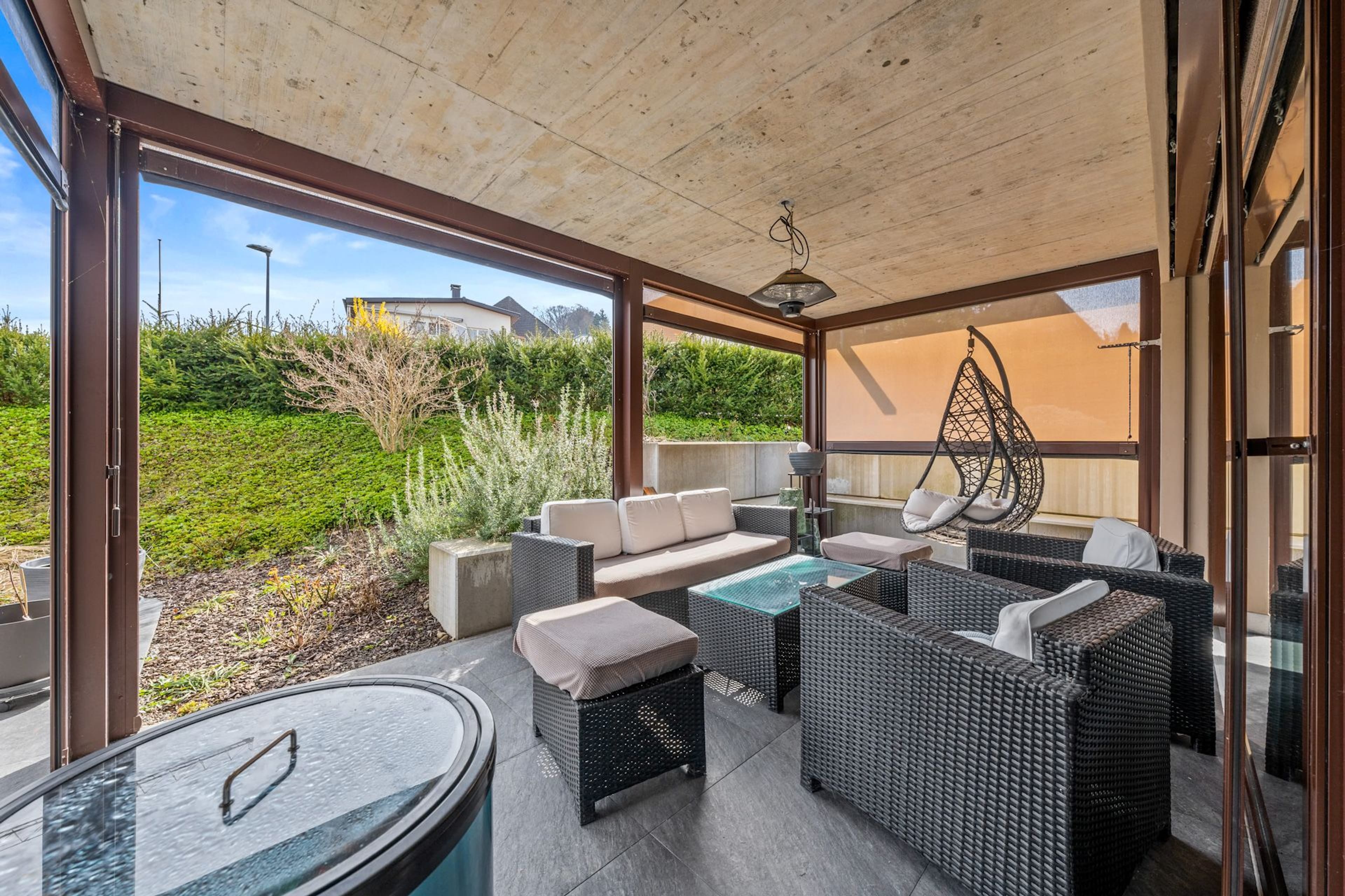 4.5-Zimmer-Gartenwohnung mit 50 m² Terrasse in Gränichen kaufen - Bild 3