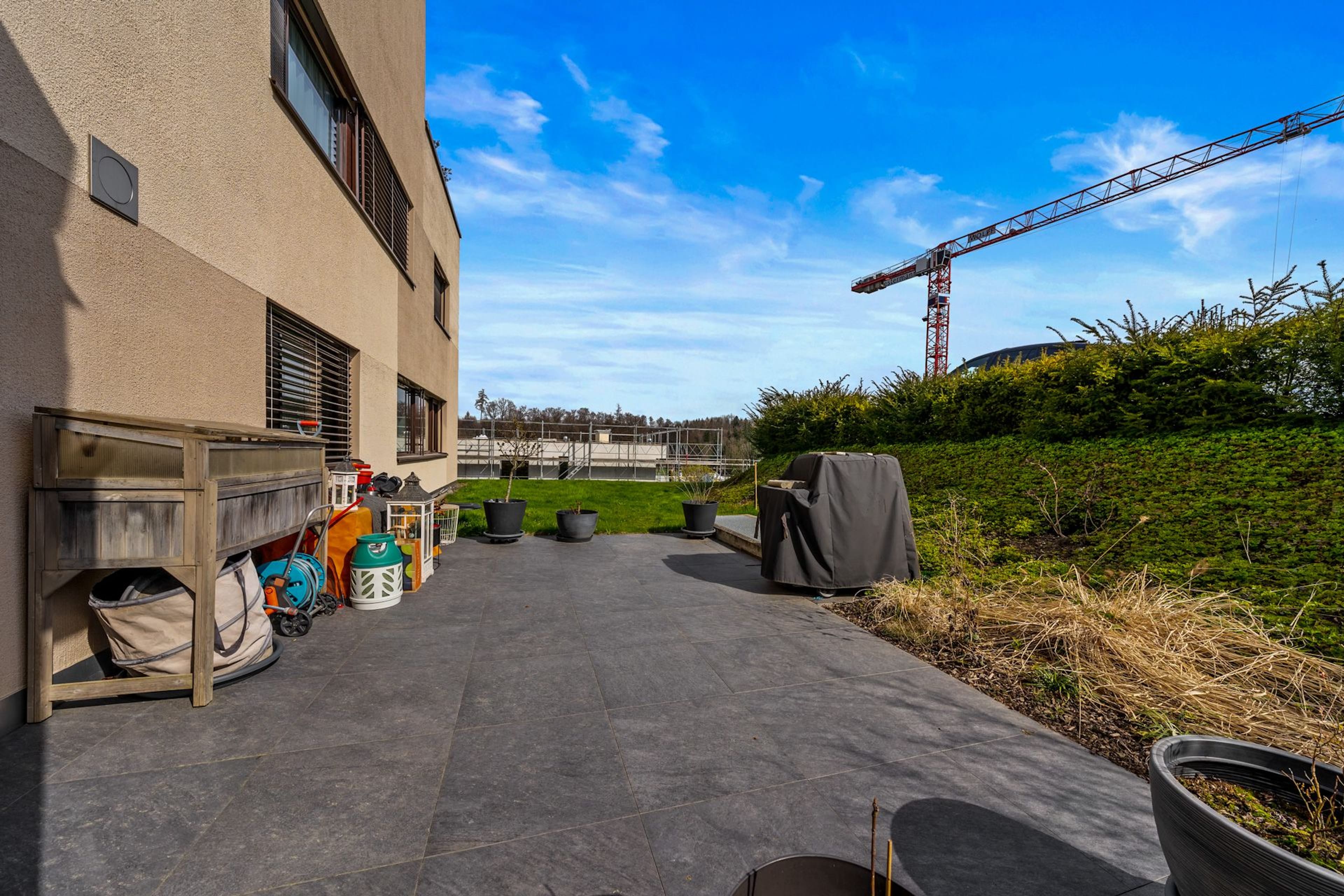 4.5-Zimmer-Gartenwohnung mit 50 m² Terrasse in Gränichen kaufen - Bild 2