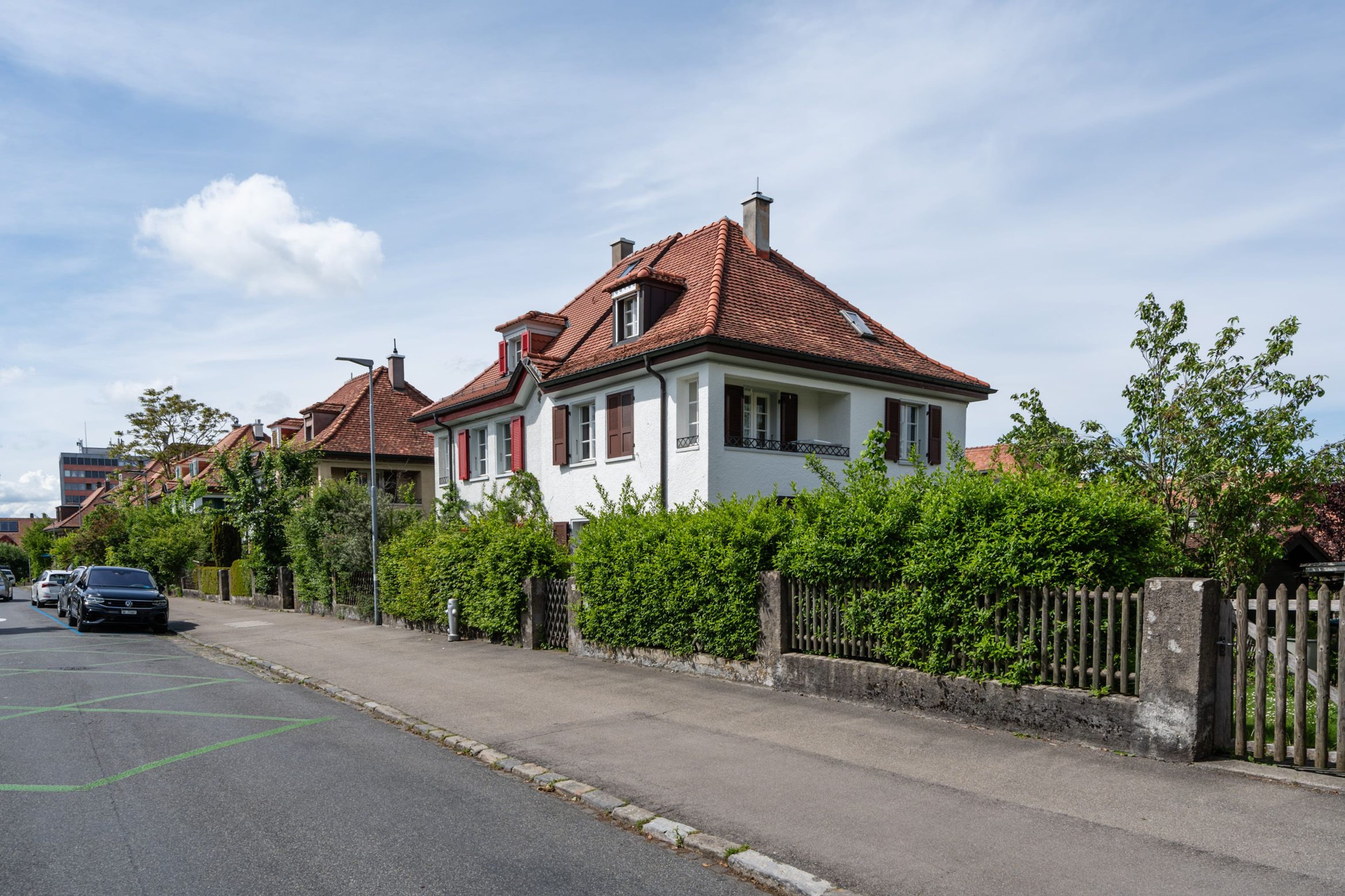 5.5-Zimmer-Doppeleinfamilienhaus mit historischem Charme in bevorzugter Stadtlage - 2