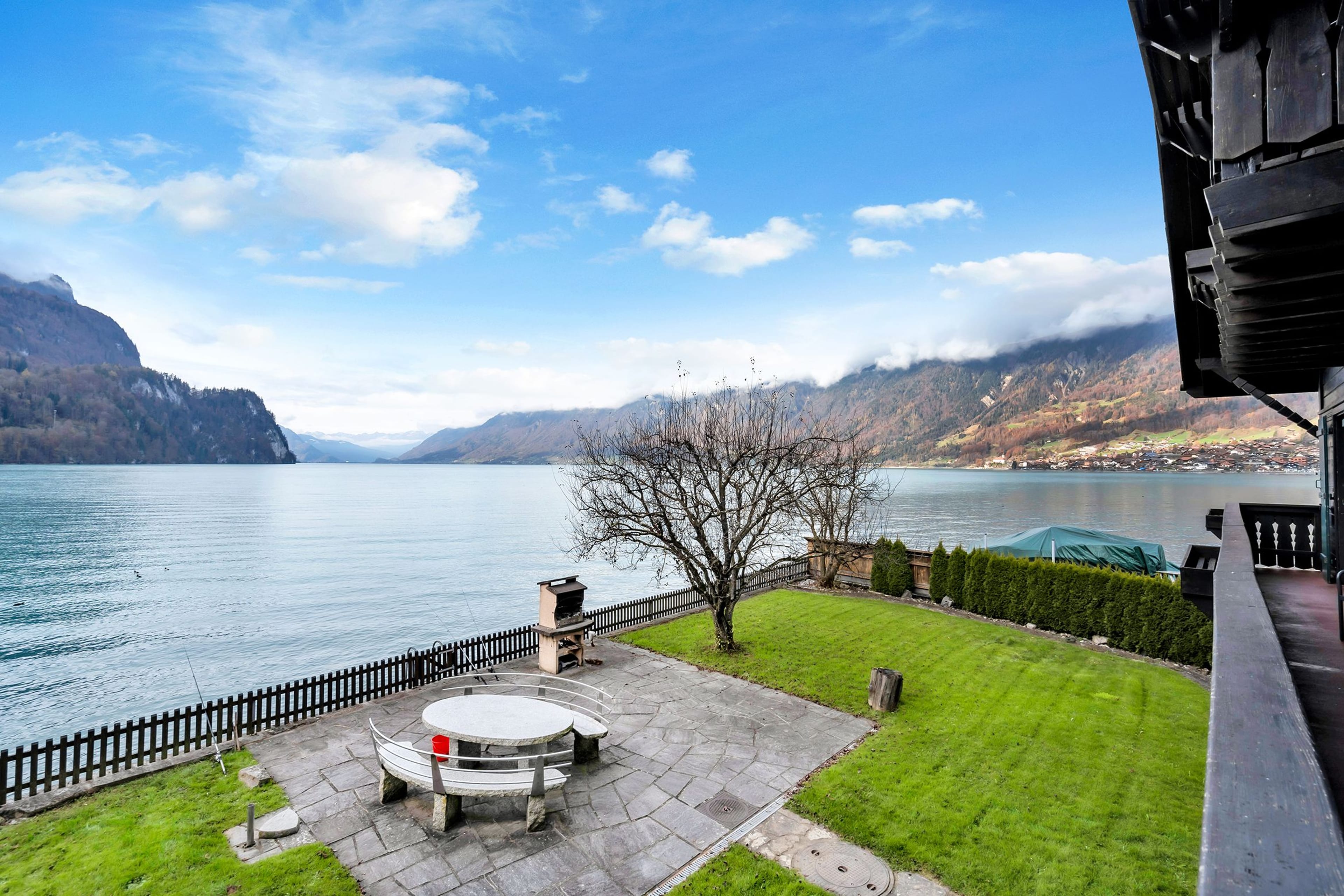 Alpine Idylle mit privatem Seeanstoss: Chalet «Aaregg» in Brienz - 4