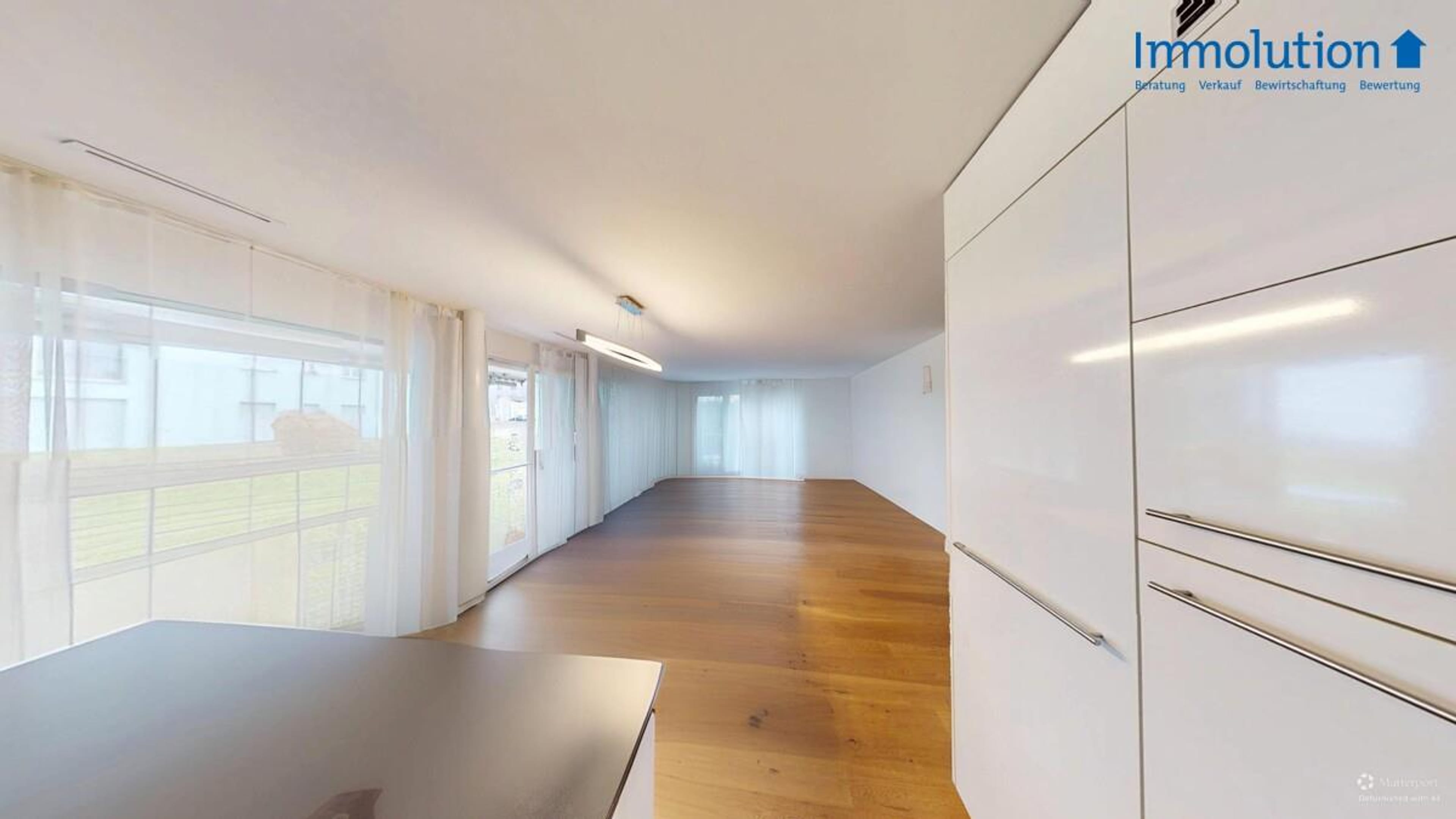 Helle 4.5-Zimmer-Gartenwohnung mit Sitzplatz in Sirnach - Bild 5