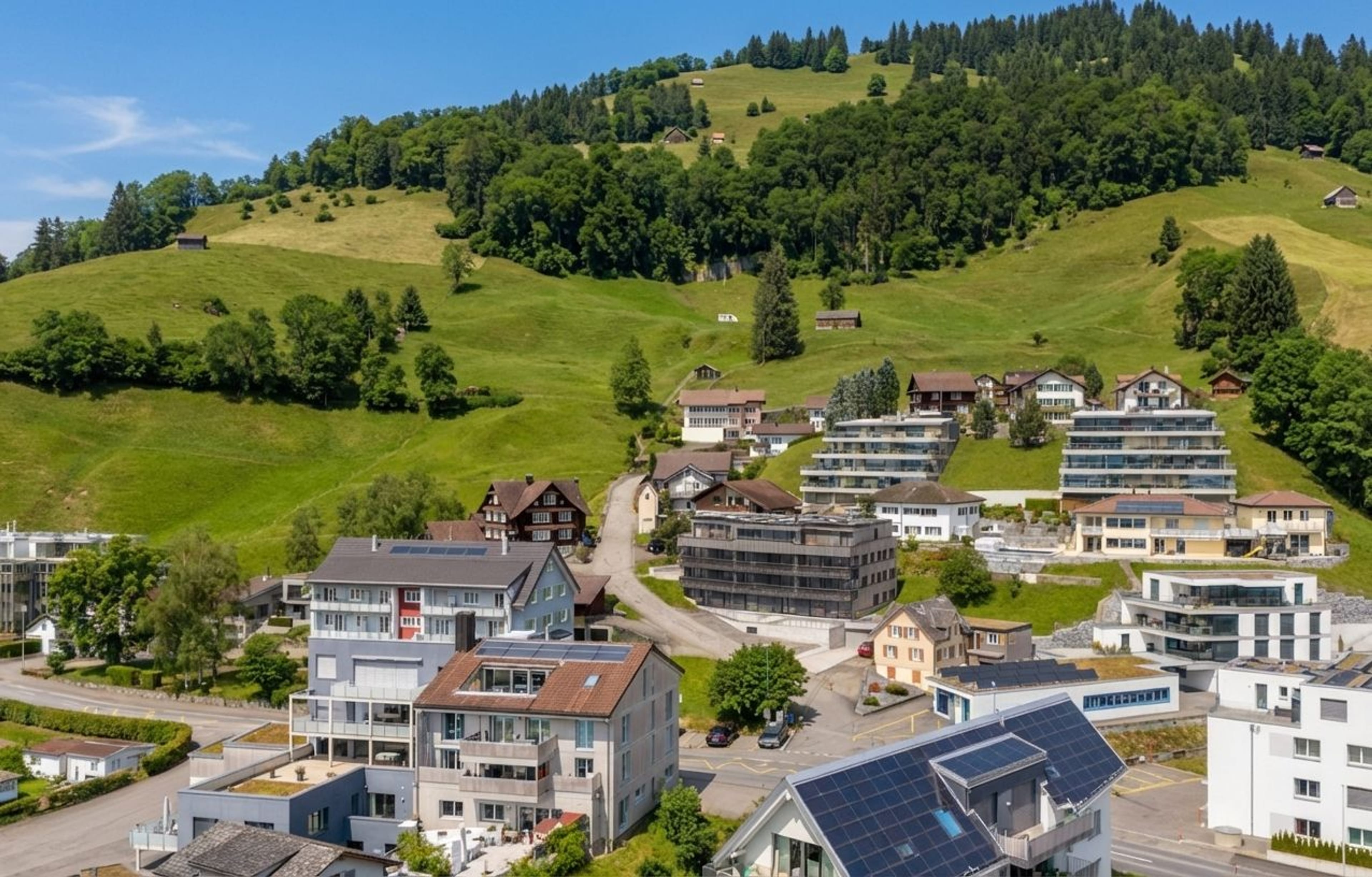 4.5-Zimmer in Euthal: lichtvolle Wohnung mit Seesicht - Bild 5
