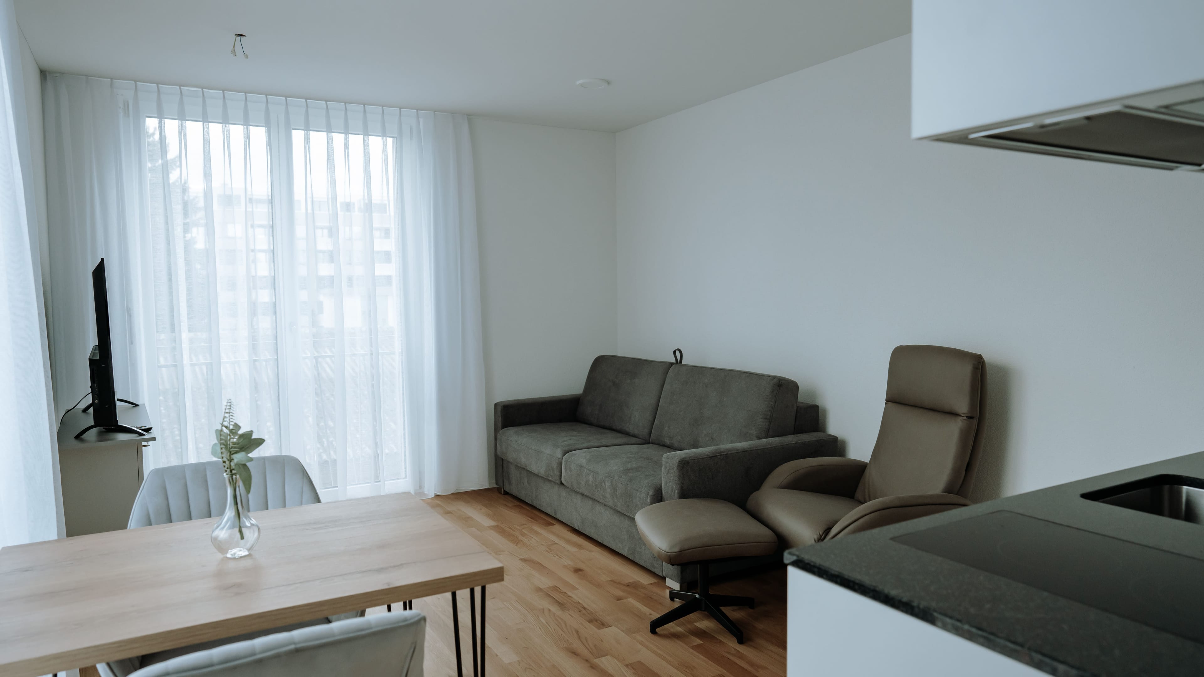 Möbliertes 1.5-Zimmer-Studio, modern und zentral, Dübendorf mieten - Bild 4