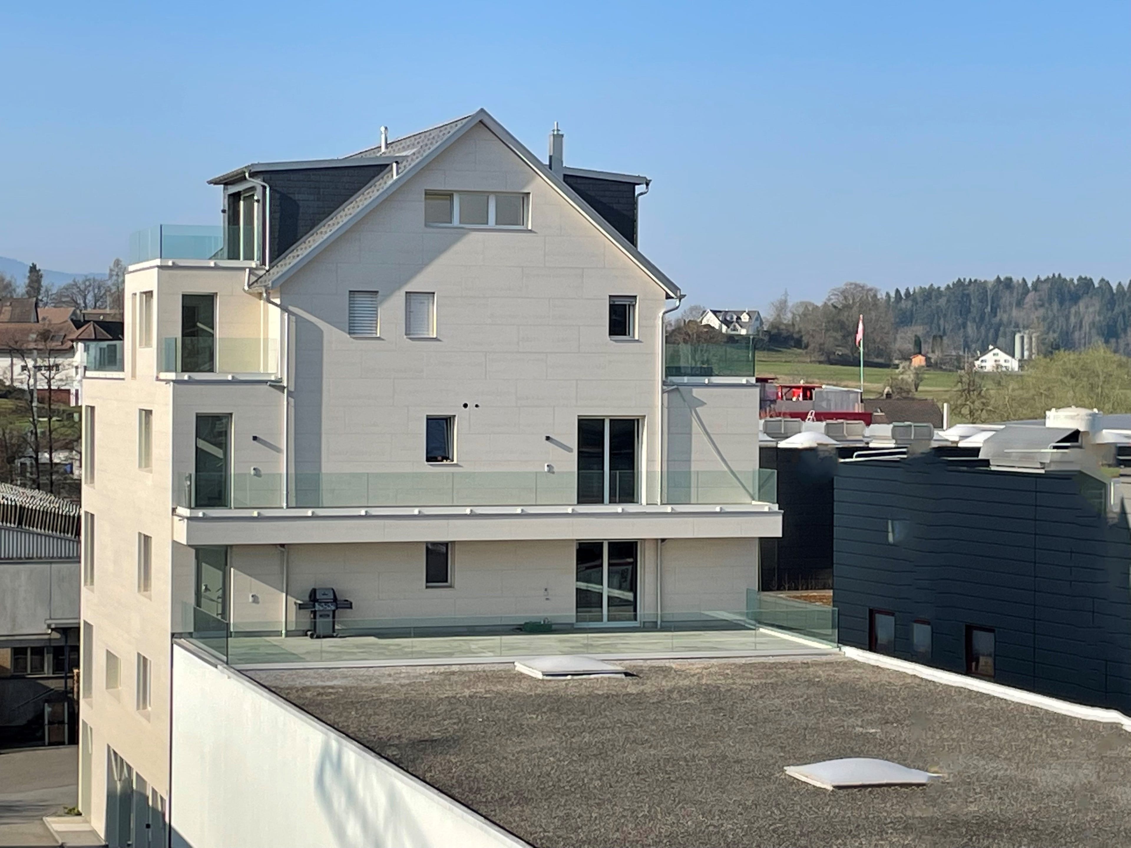 Repräsentative Gewerbeflächen 178-788 m² in Bubikon - Bild 9