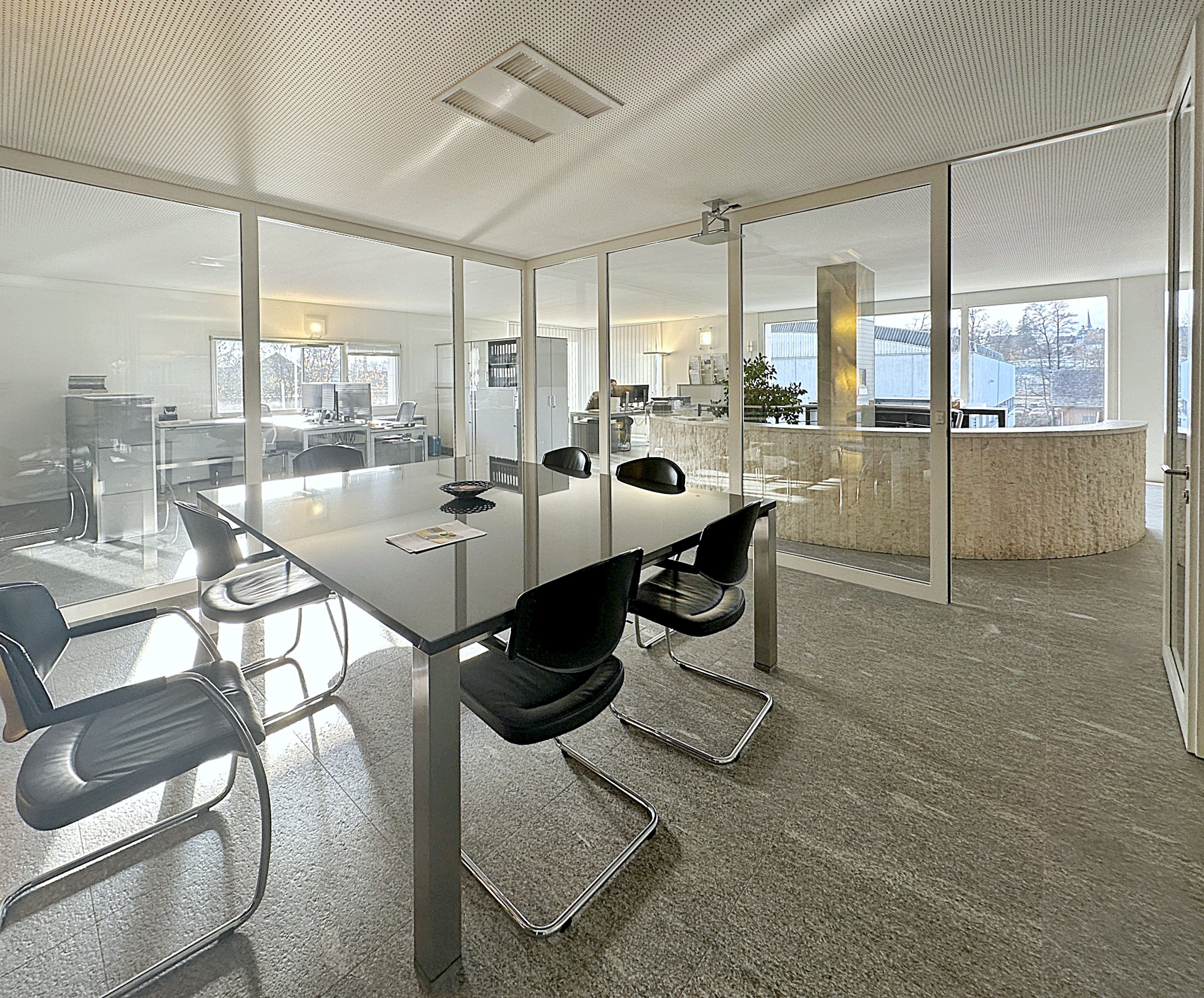 Repräsentative Gewerbeflächen 178-788 m² in Bubikon - Bild 6