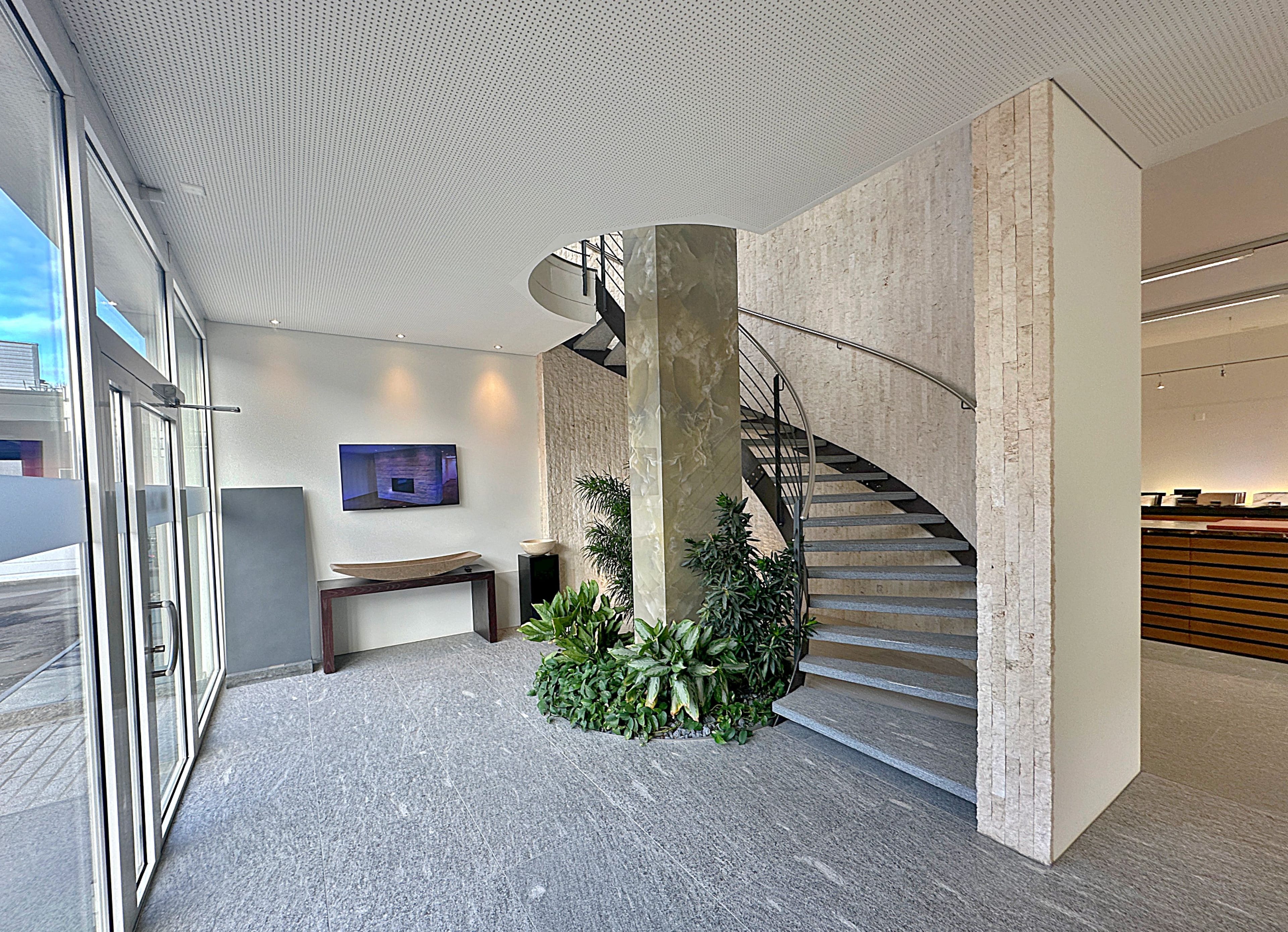 Repräsentative Gewerbeflächen 178-788 m² in Bubikon - Bild 1