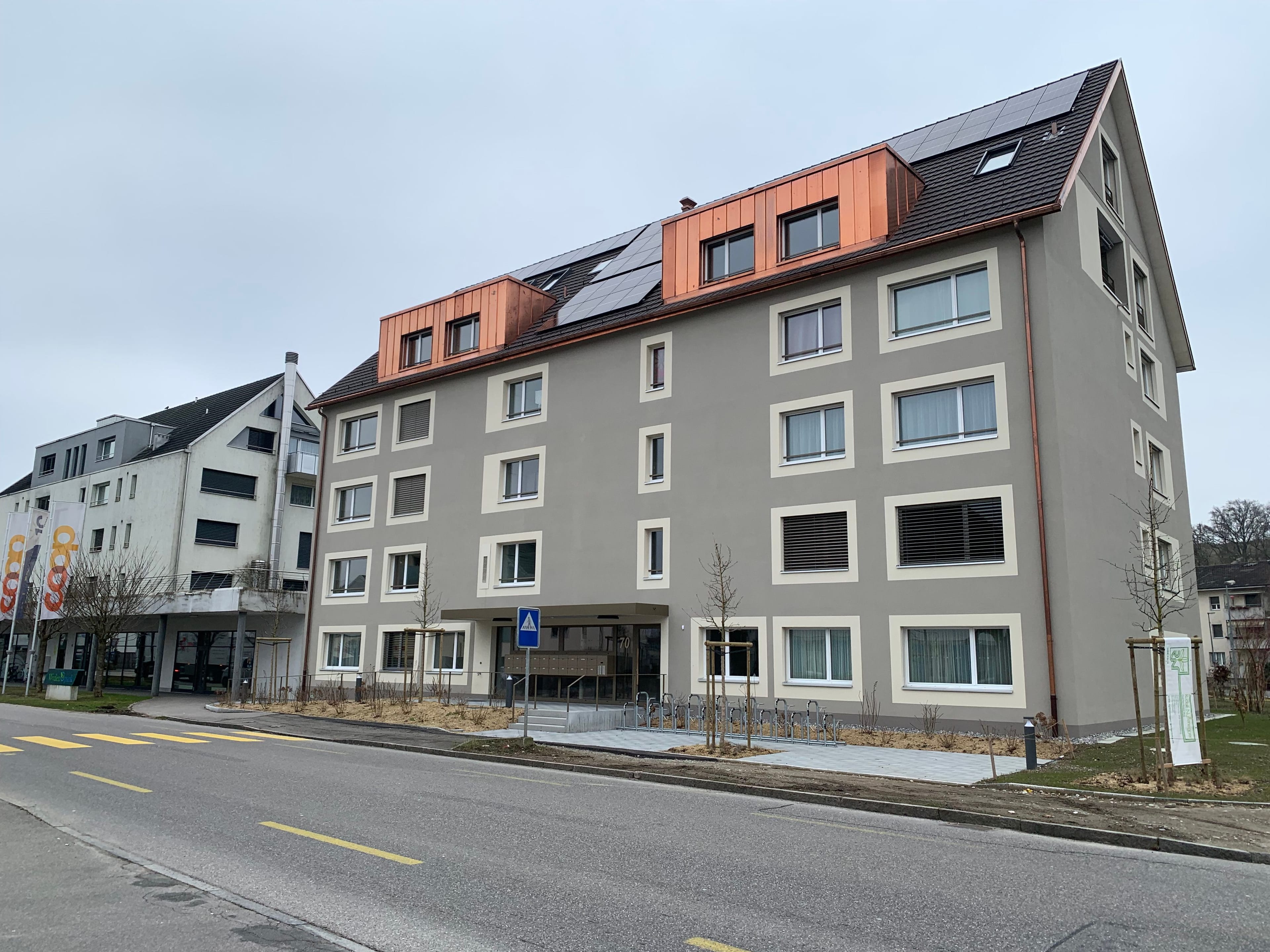 Immobilienanlage mit Wohnungen, Gewerbe-, Verkaufs- und Dienstleistungsflächen sowie Einstellhalle - Bild 3