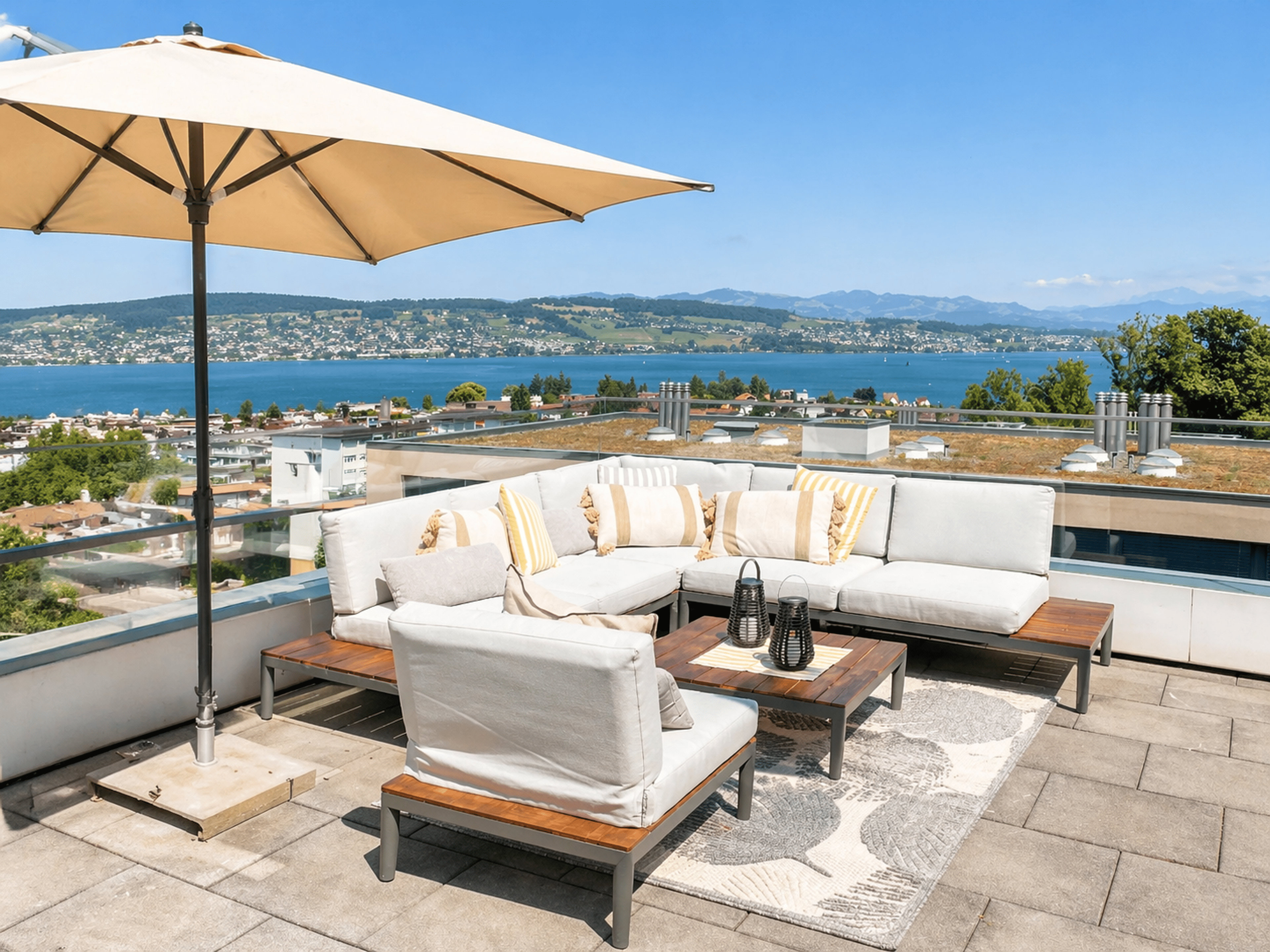 4.5-Zi.-Penthouse mit Seesicht & 150 m² Terrasse, Wädenswil - Bild 2