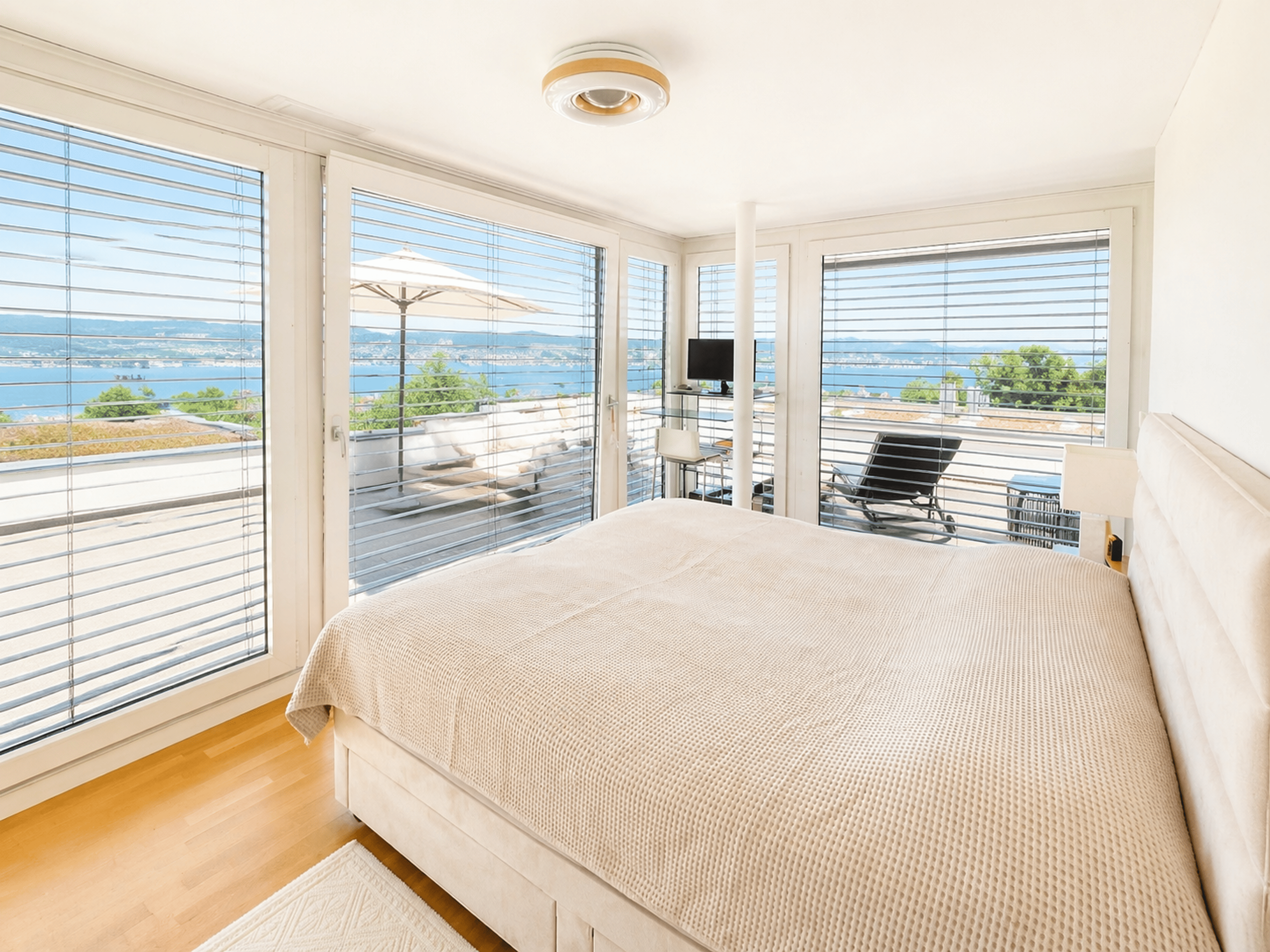 4.5-Zi.-Penthouse mit Seesicht & 150 m² Terrasse, Wädenswil - Bild 10