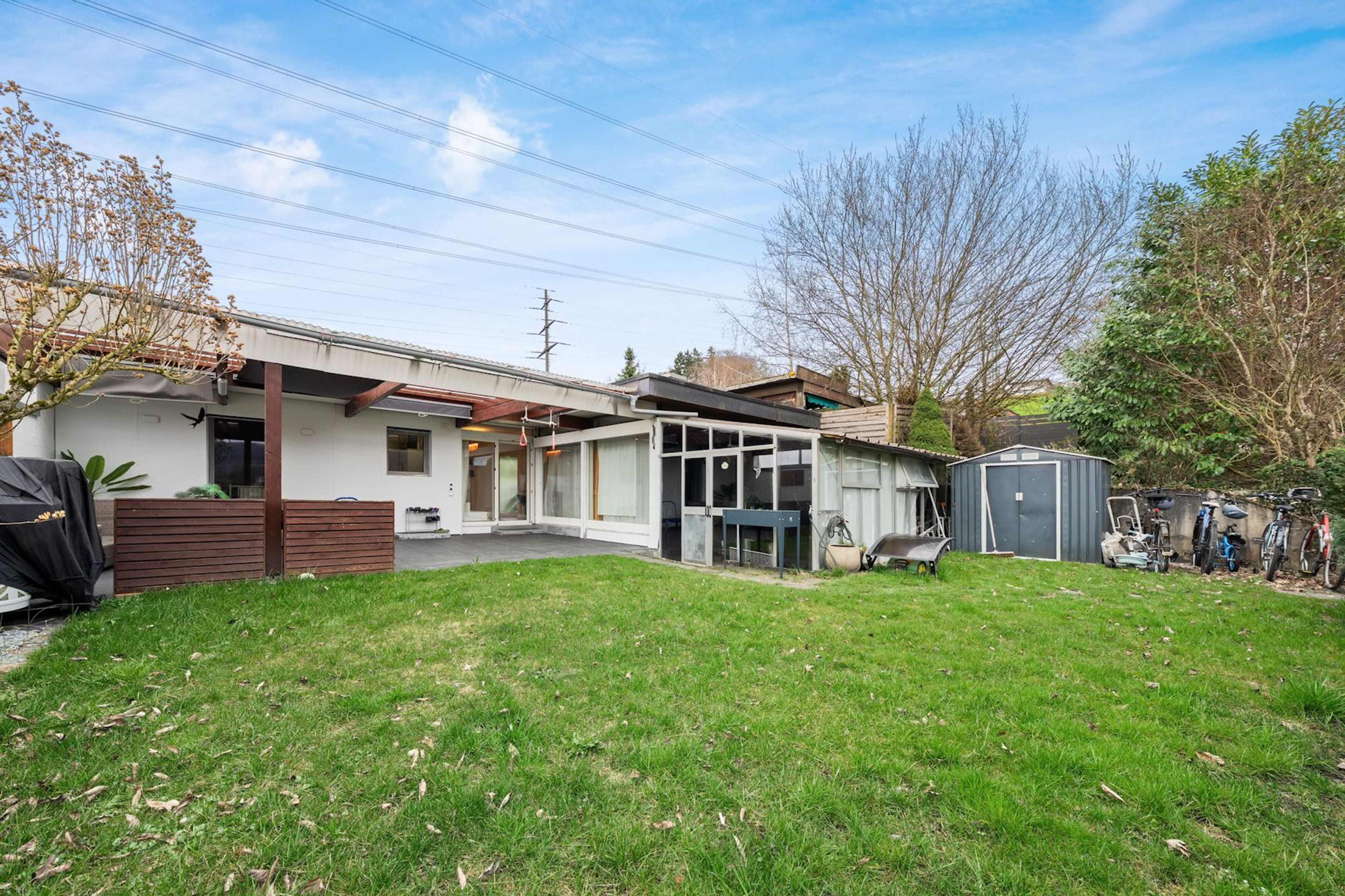 6.5-Zi. Bungalow-Reihenhaus mit Garten in Däniken - steuergünstig - Bild 1
