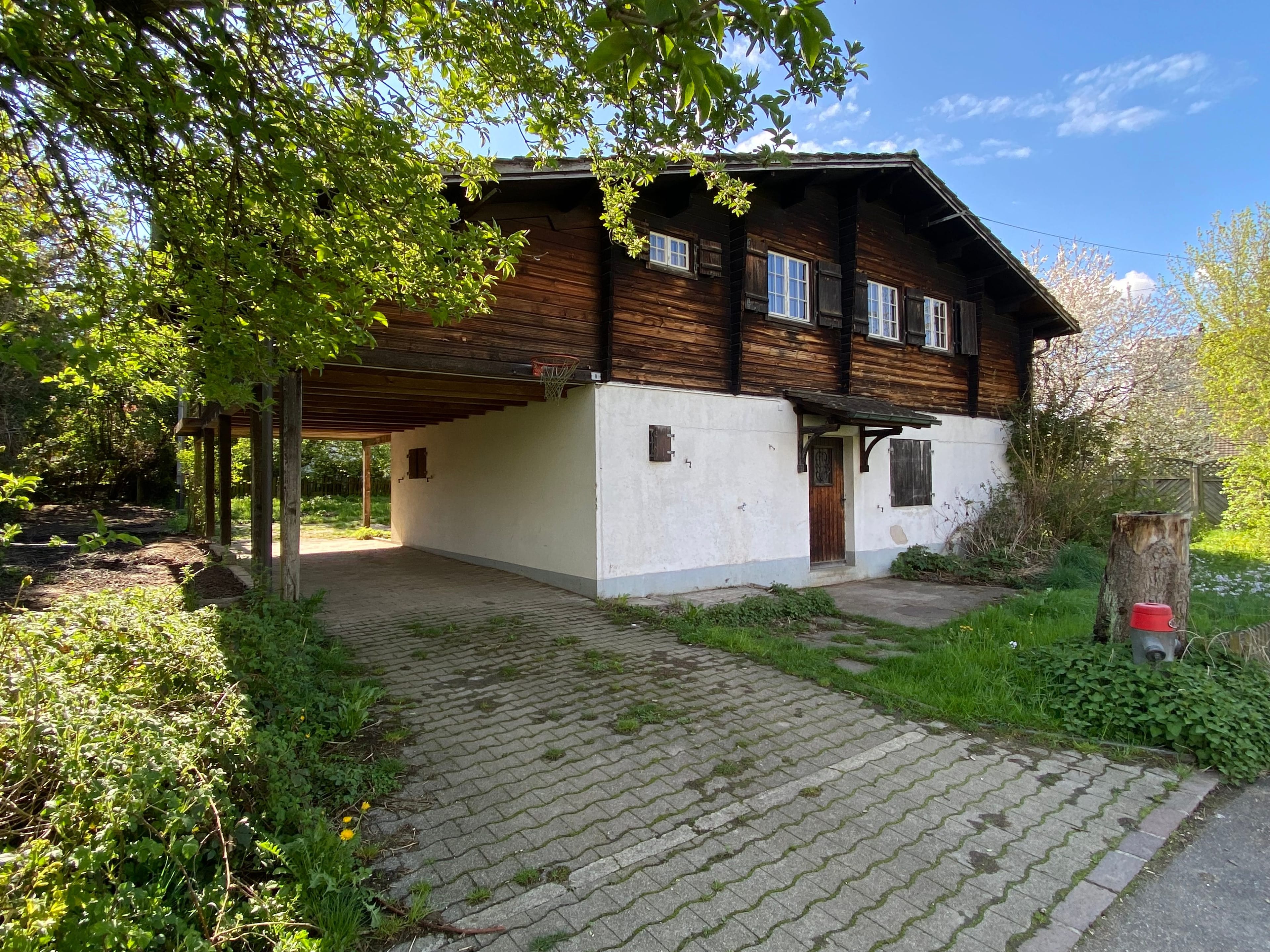4-Zimmer-Chalet mit grossem Garten in Hochwald - sonnig - Bild 1
