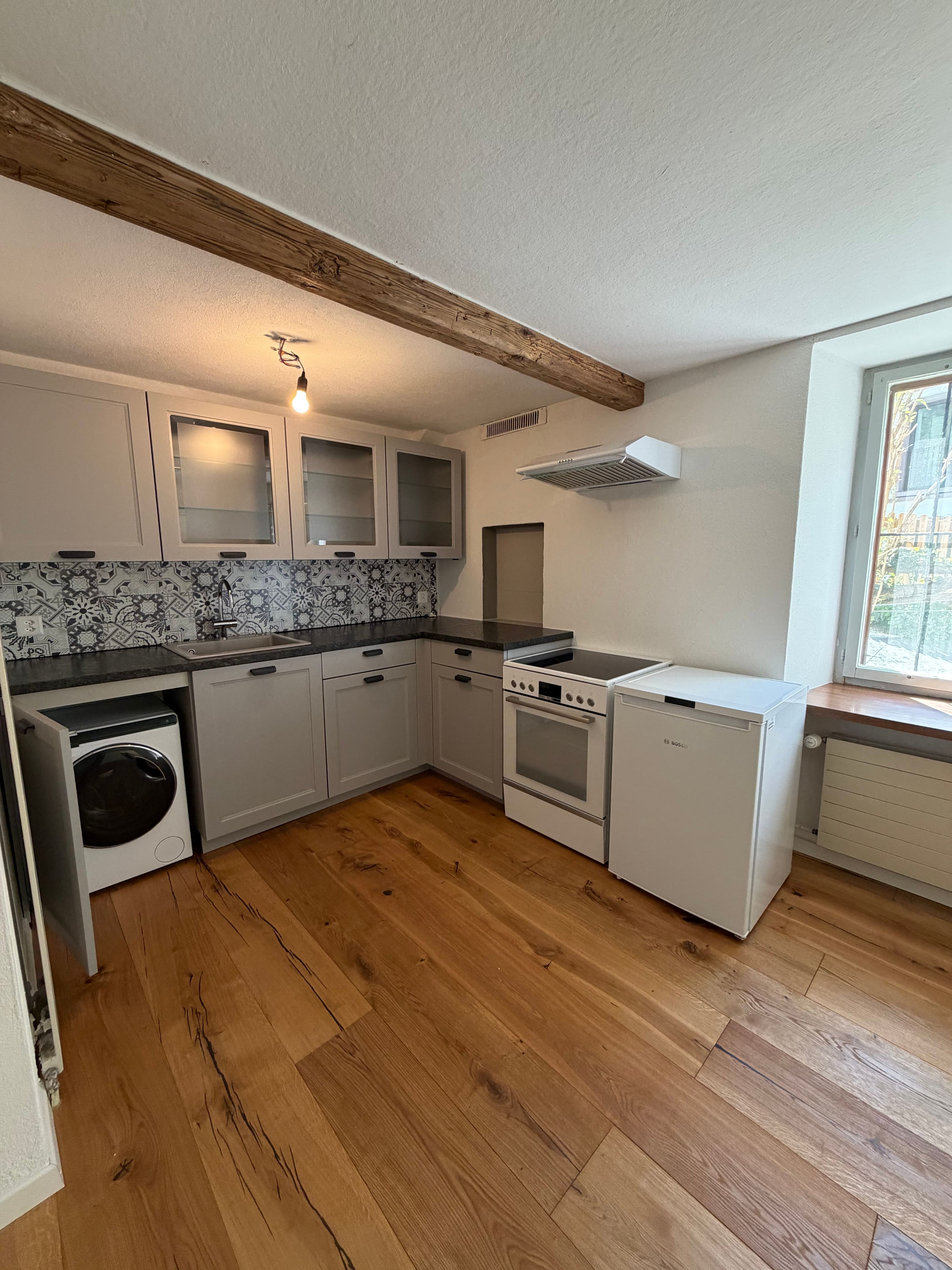 Frisch renoviertes 1-Zimmer-Studio mit Eichenparkett in Chur - Bild 4