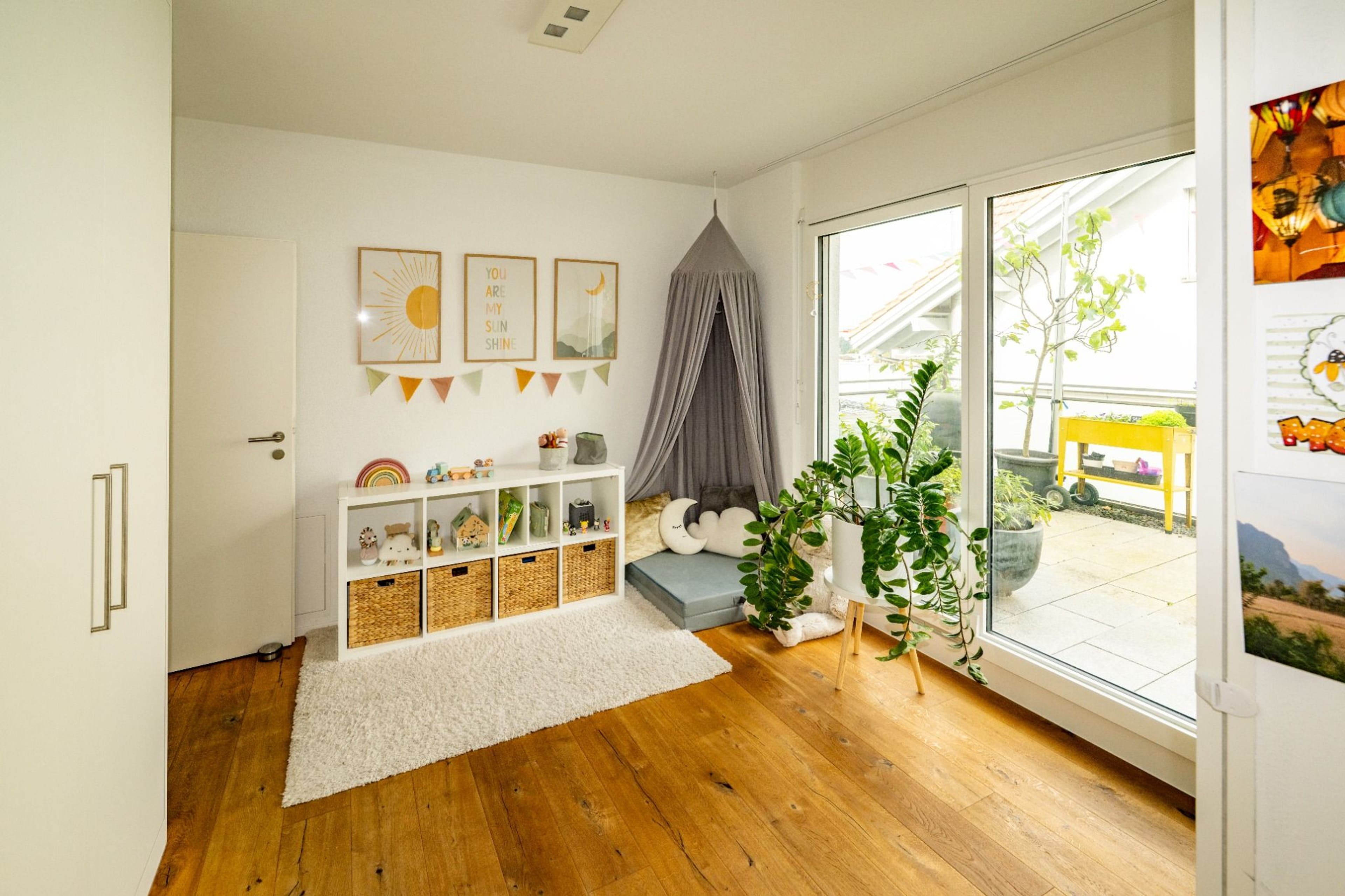 5½ Zi.-Maisonette mit 144 m² Aussenfläche (Terrasse und Balkon) - Bild 6