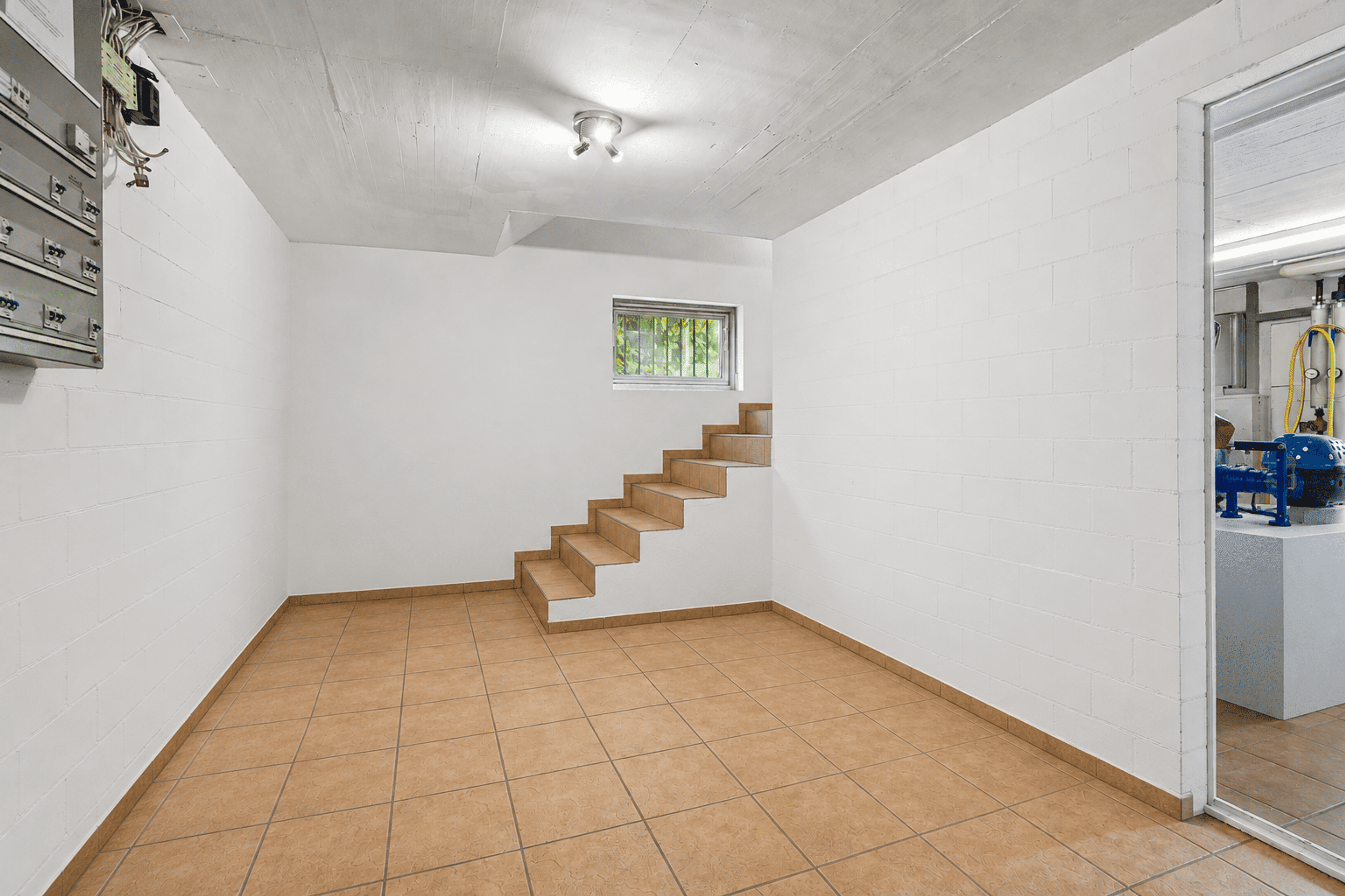 Grosszügiges 7.5-Zimmer-EFH mit weitläufigem Grundstück in Rickenbach LU - 20