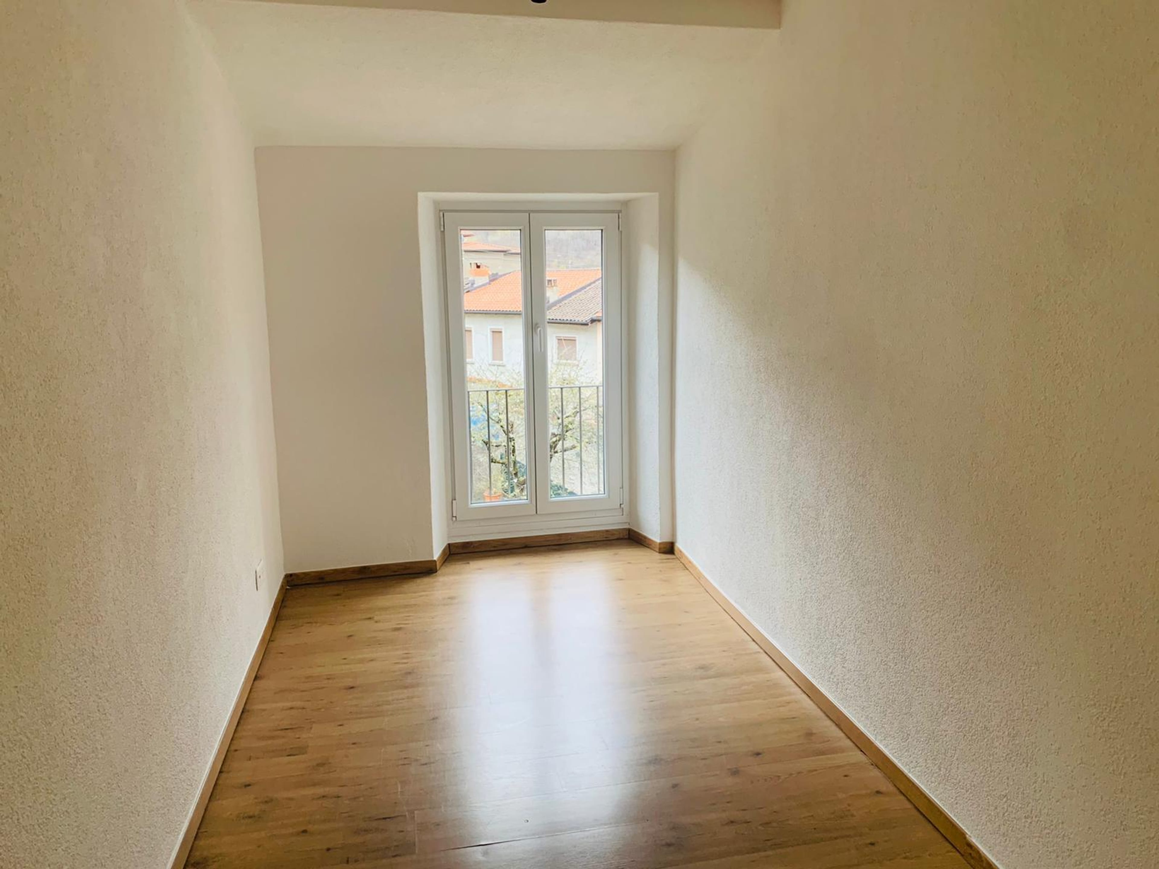 3 locali ristrutturati con vista a Sonvico - 10