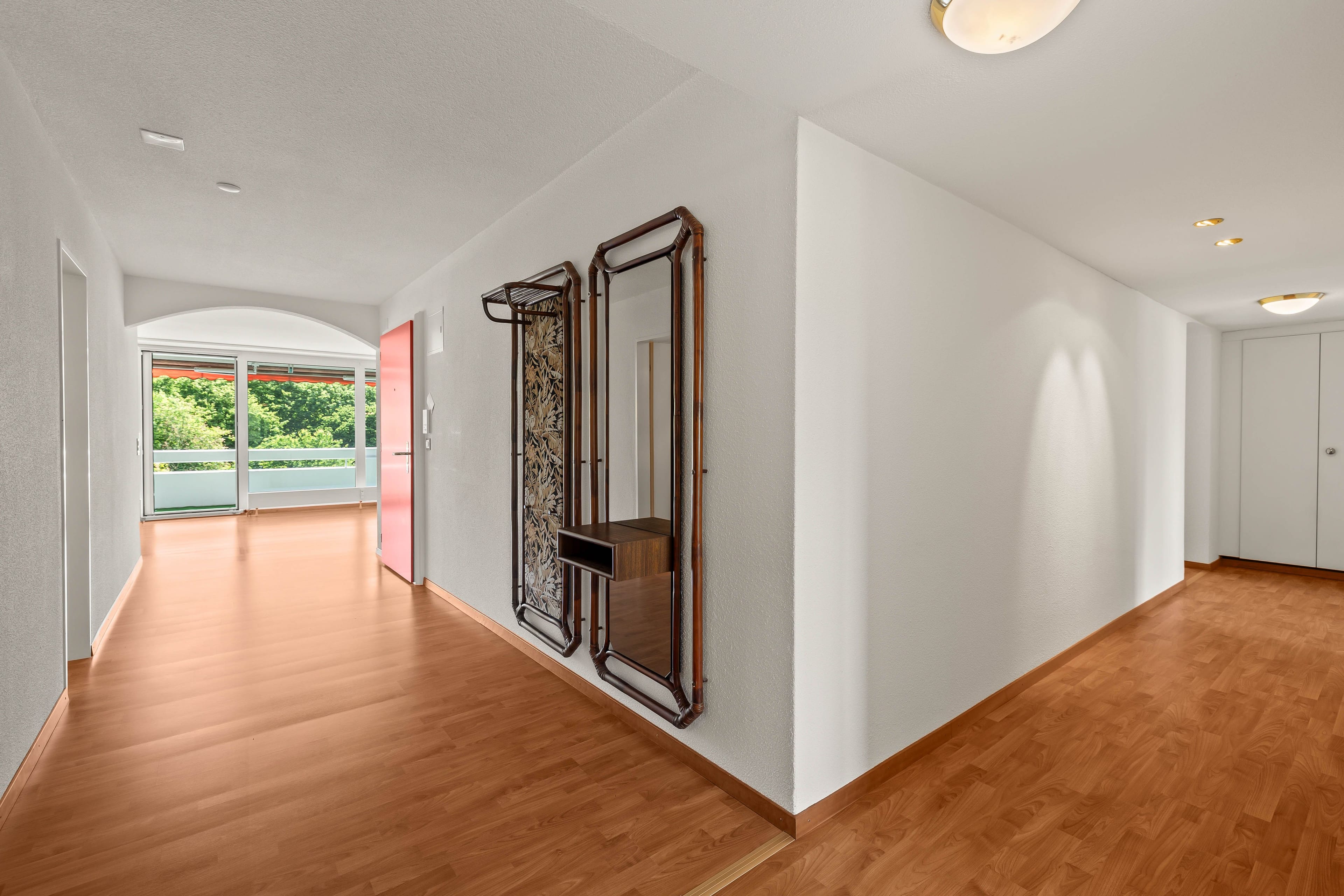 Weitsicht und 2 Balkonen - Bild 6