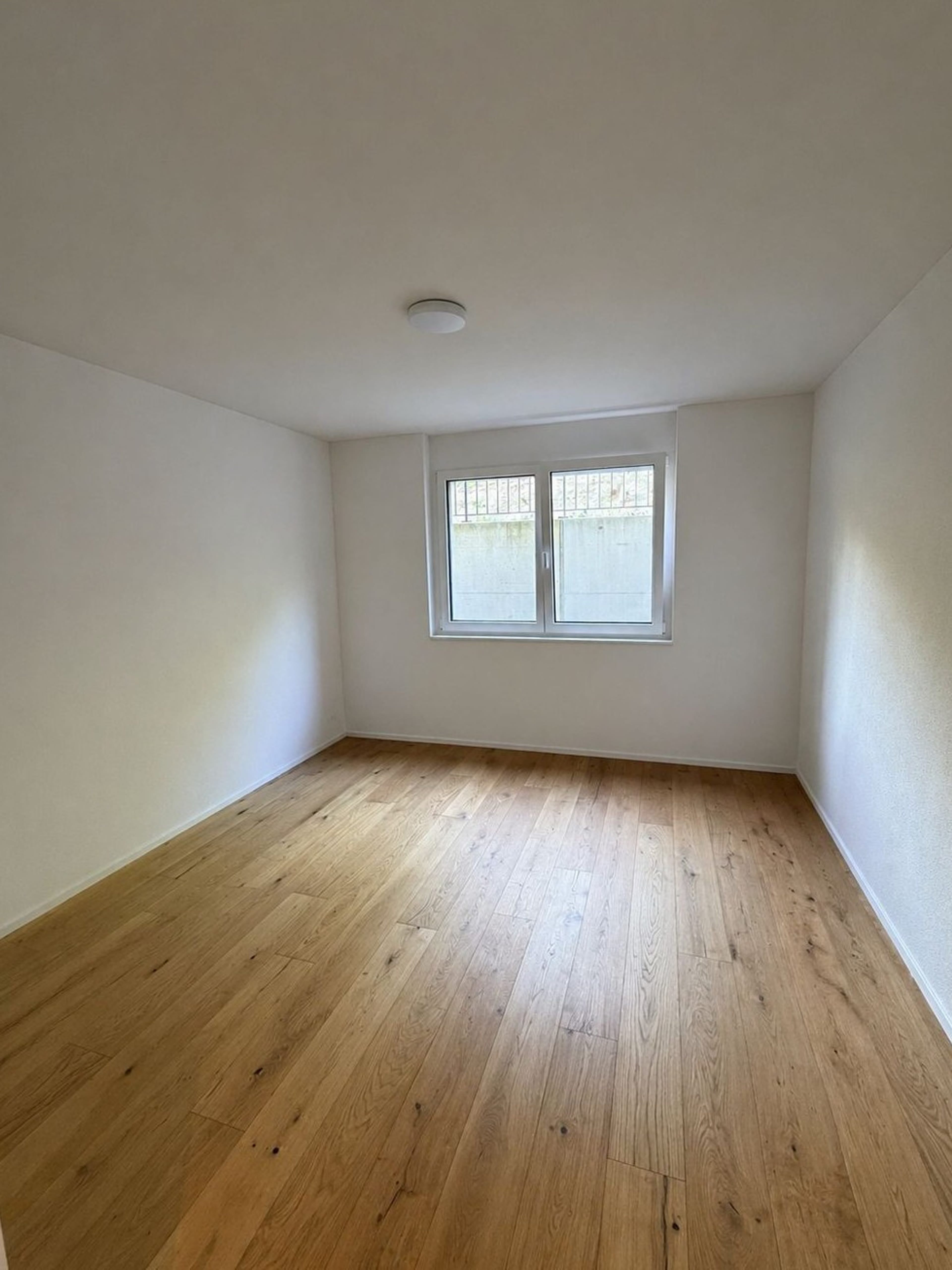 Helle 3.5-Zi.-Gartenwohnung mit Terrasse in Schaffhausen - Bild 6