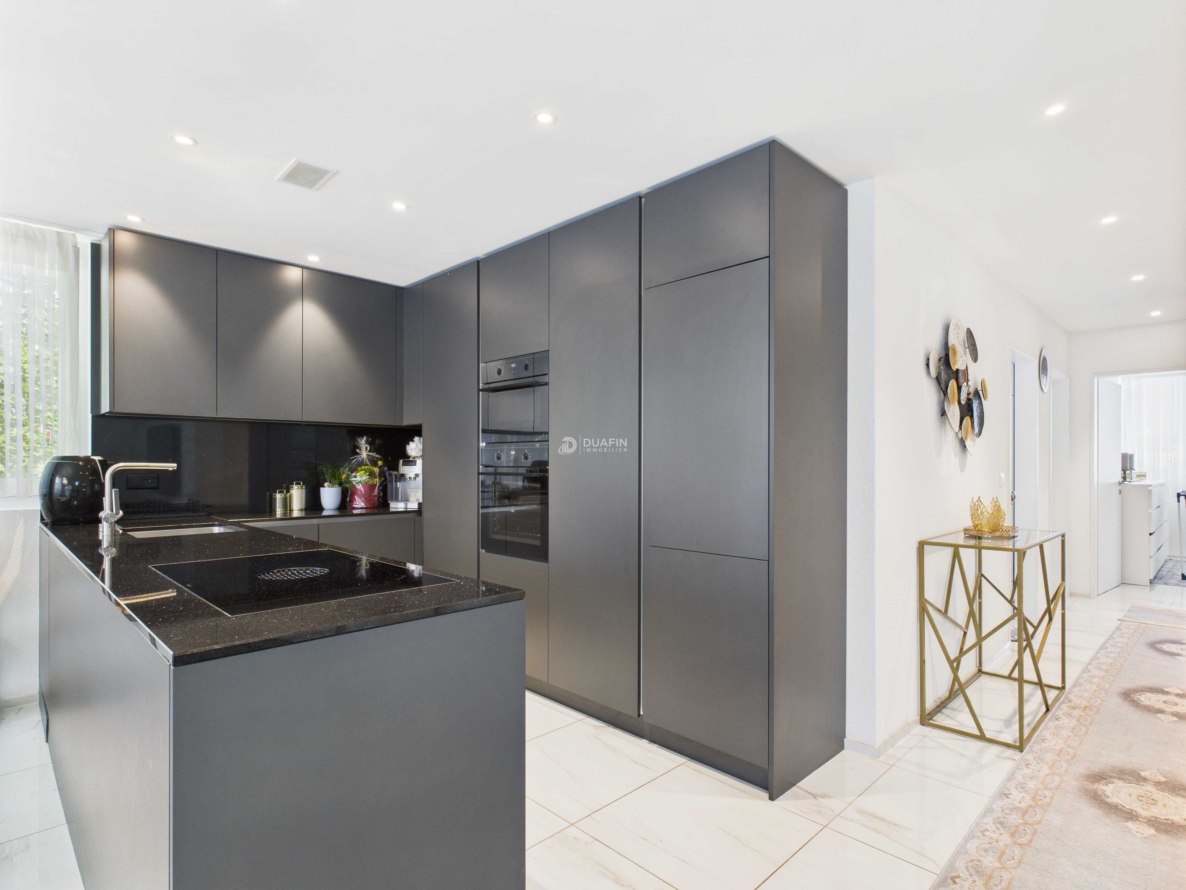 Moderne 4.5-Zi.-Wohnung mit Balkon & 2 TG in Ottenbach kaufen - 12