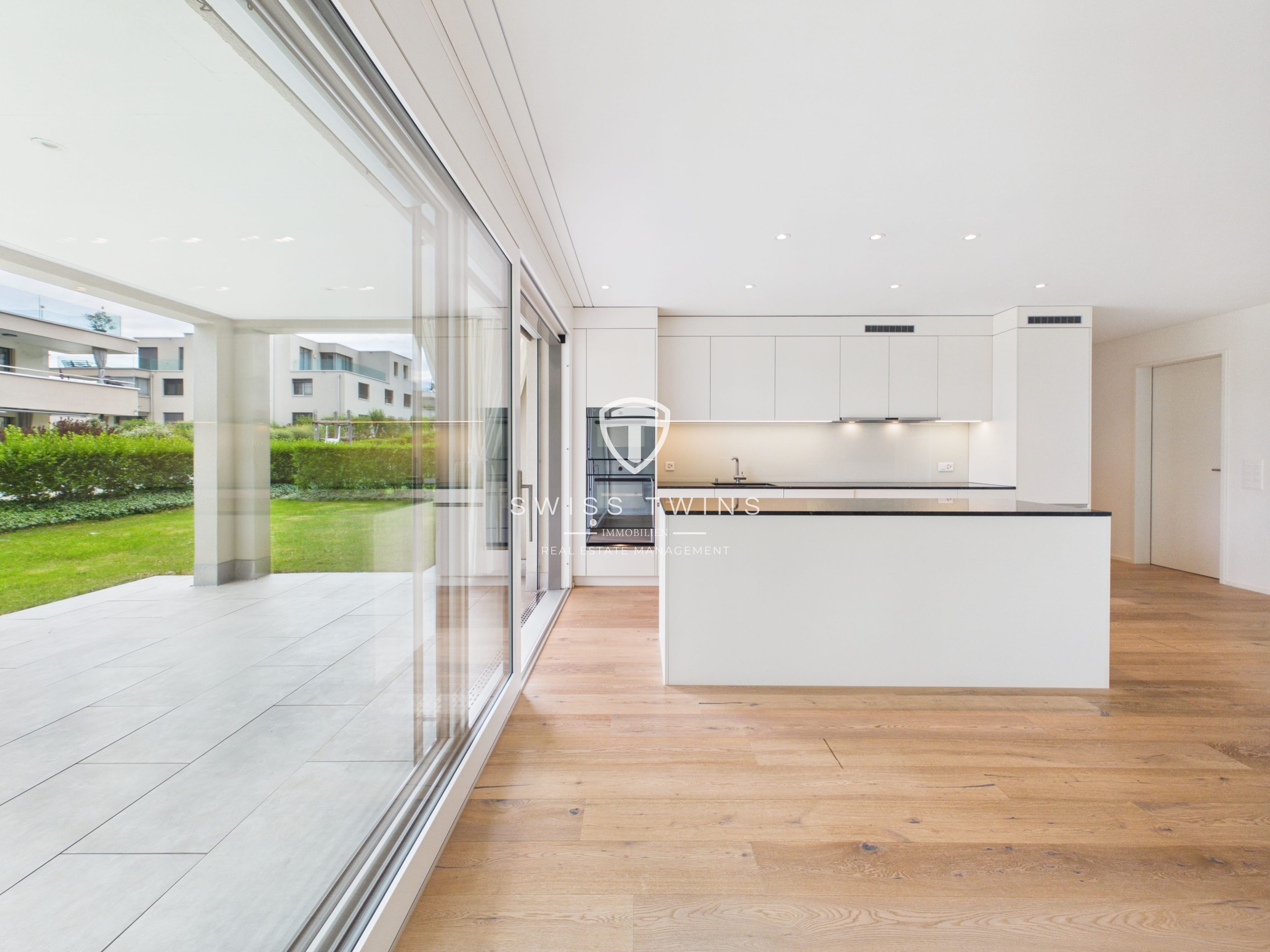 Moderne 3.5-Zi.-Gartenwohnung mit Komfort in Richterswil inklusive 2 Garagenplätze - Bild 2