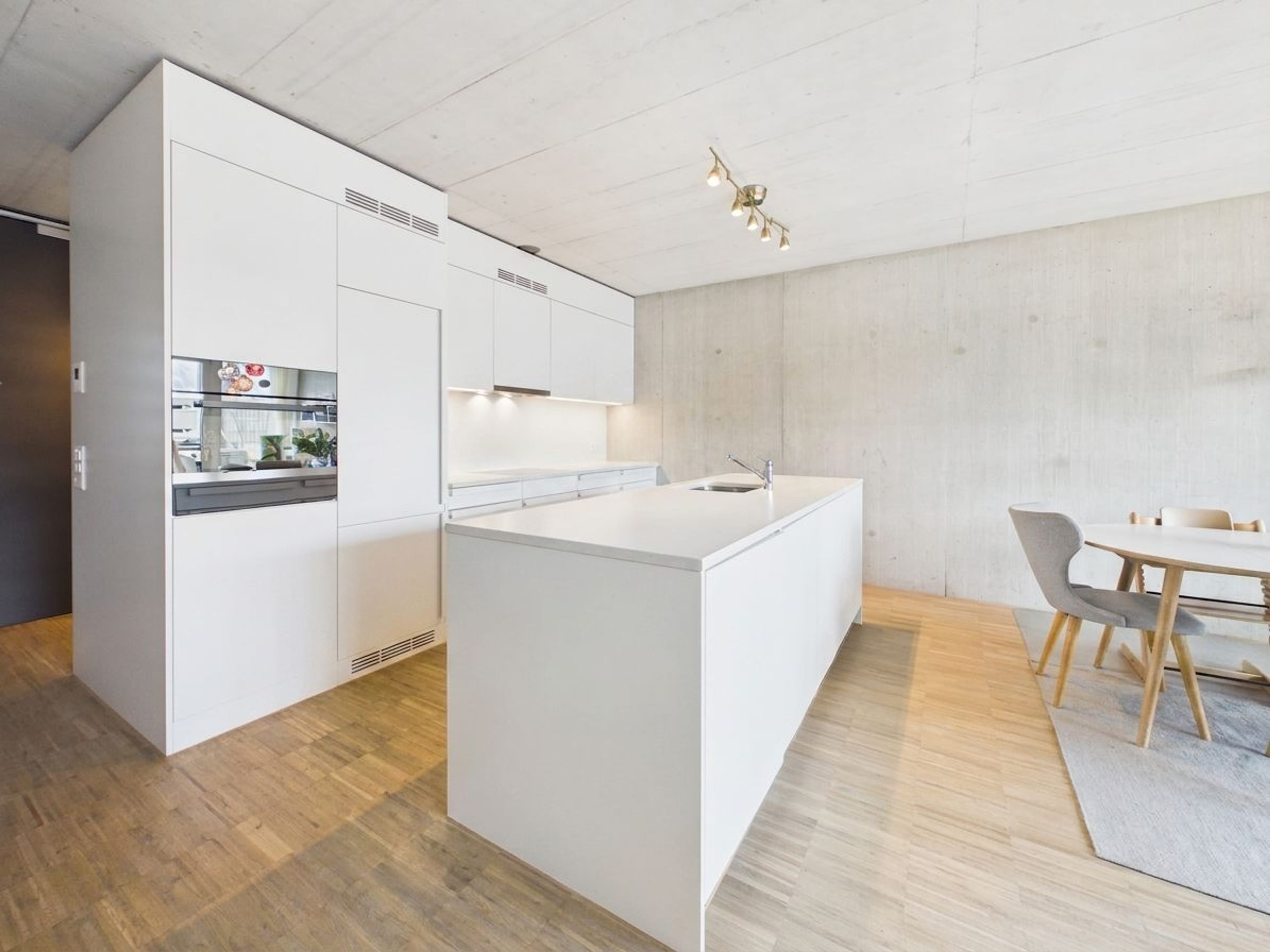 Helle 4.5-Zi.-Maisonette mit Aussenbereich in Zürich mieten - Bild 4