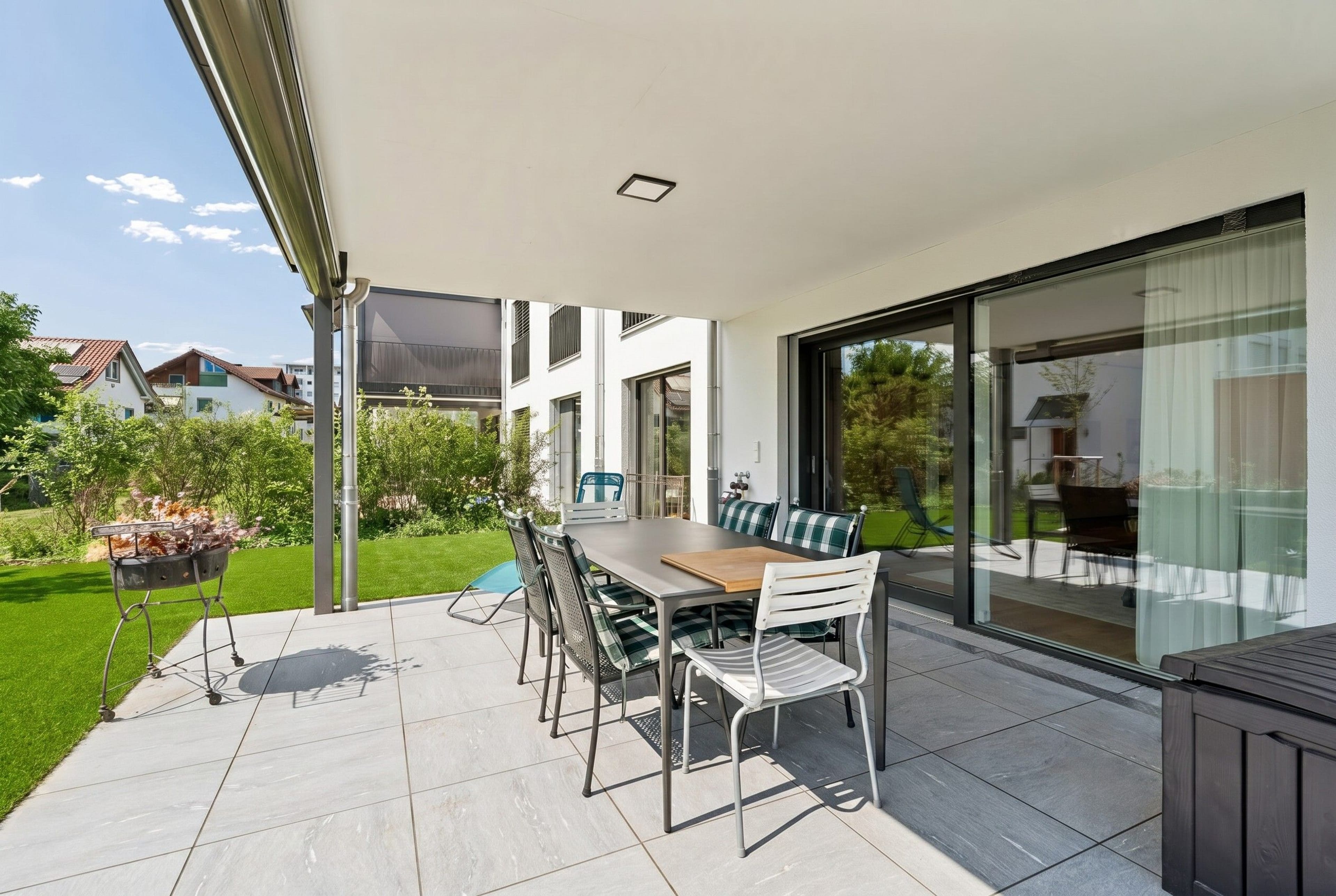 Wohnen wie im Einfamilienhaus – 4.5 Zimmer mit riesigem Privatgarten - 13
