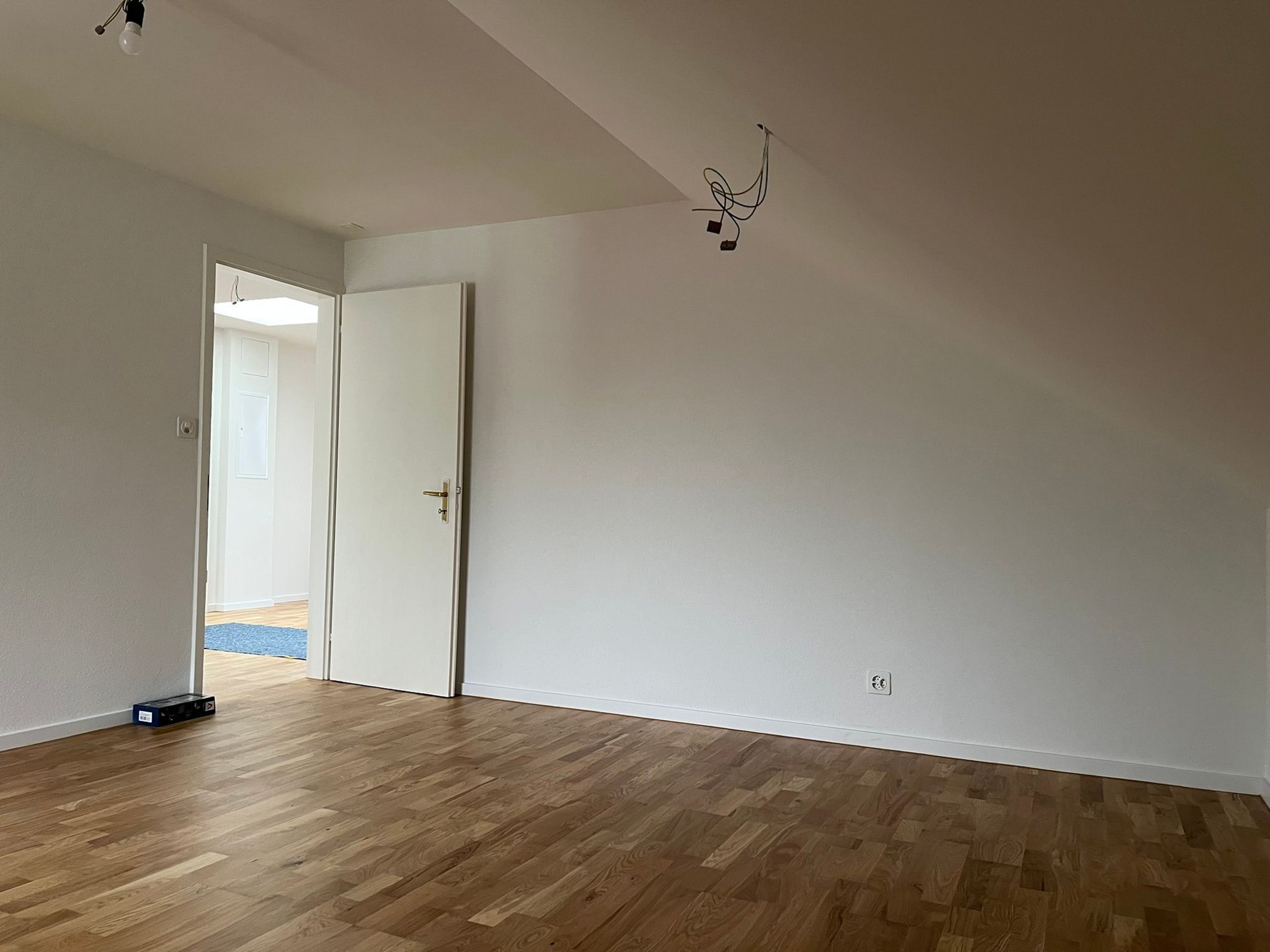 4-Zimmer-Dachwohnung mit Skylight und Charme in Büsserach - Bild 6