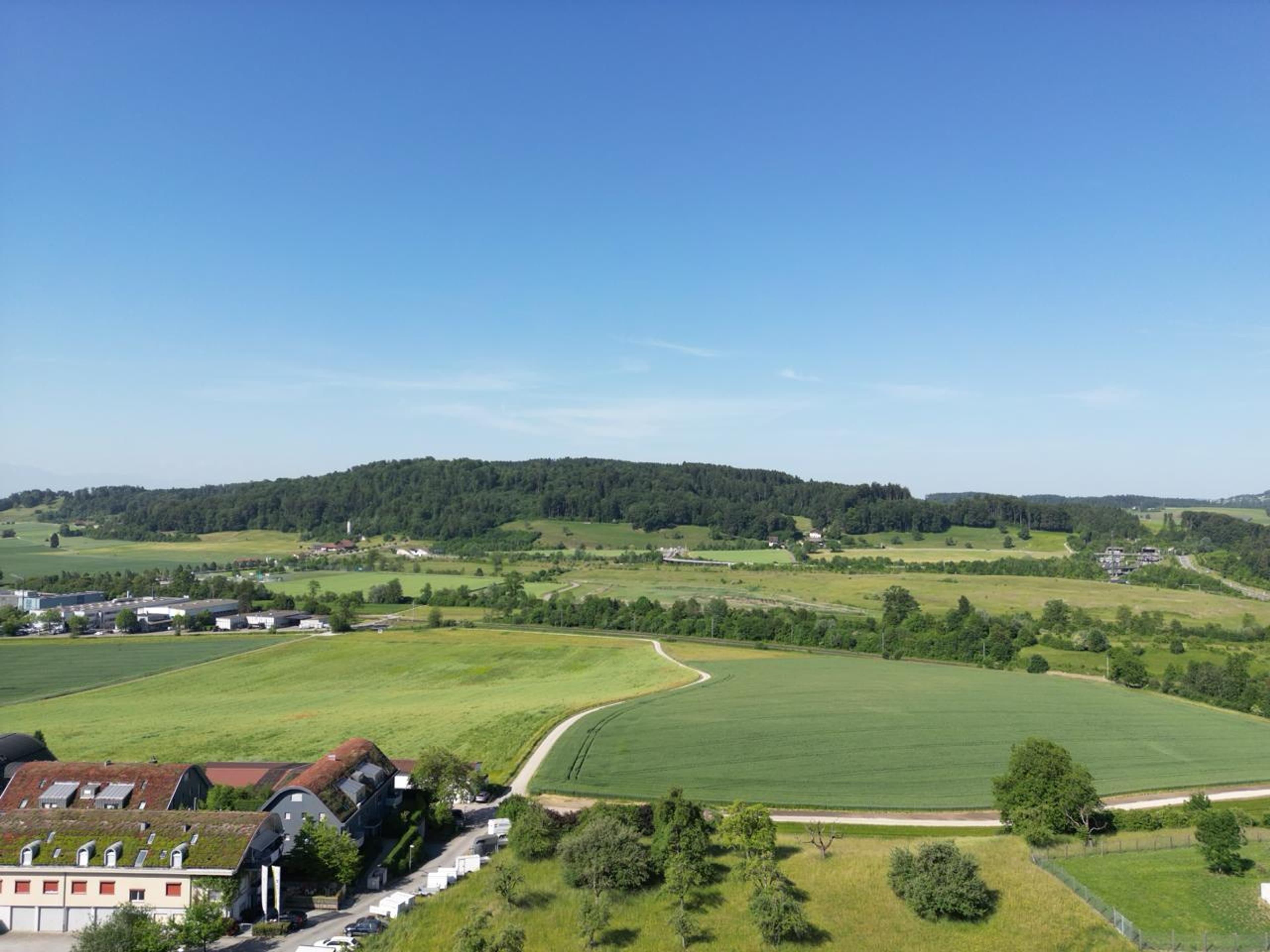 Helle 5.5-Zimmer-Wohnung mit Wintergarten in Wettswil am Albis - Bild 1