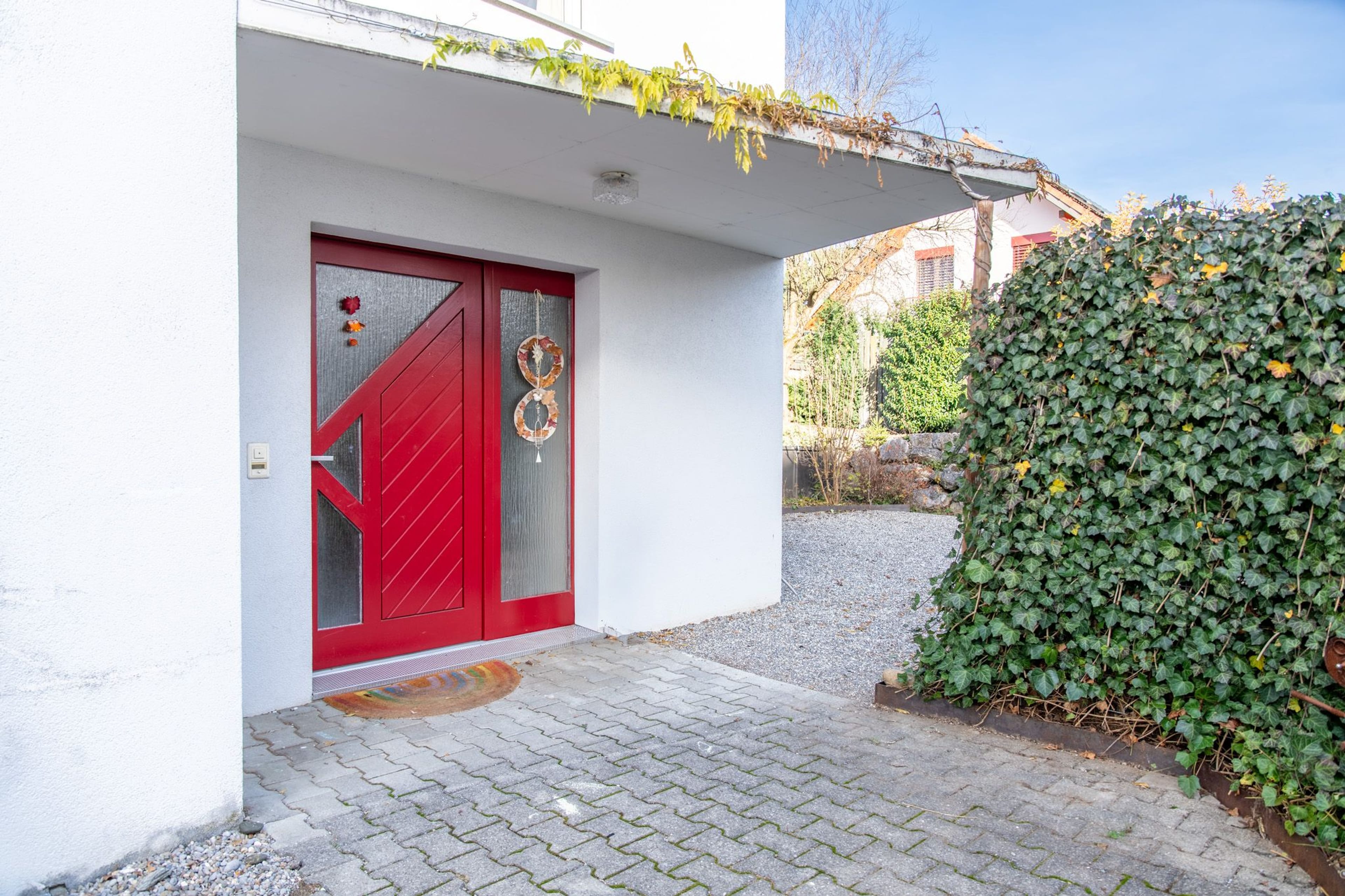 Ankommen und wohlfühlen: 6.5-Zimmer-Doppelhaushälfte in familienfreundlicher Wohnlage - 20