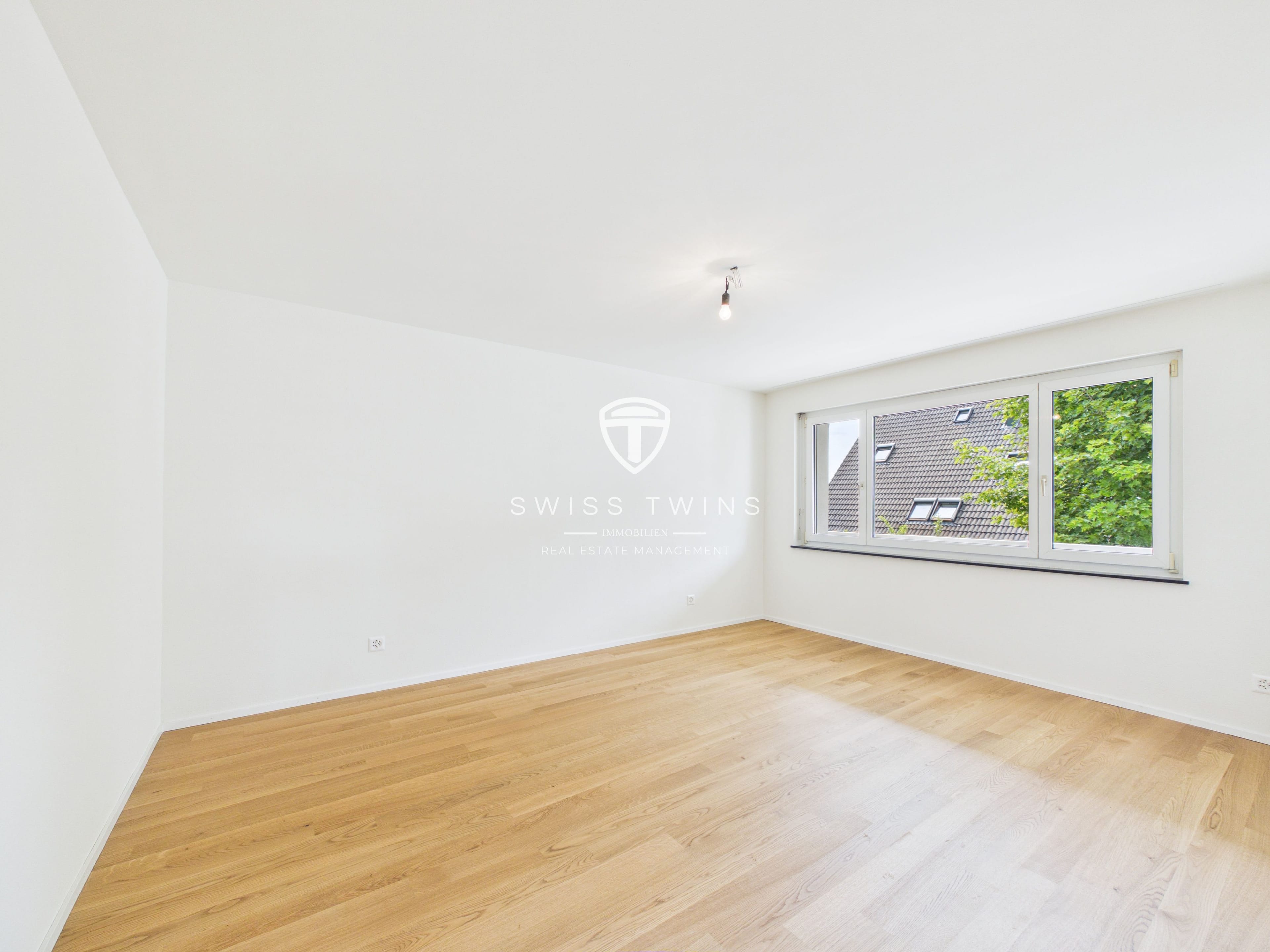 Helle 3.5-Zimmer-Wohnung mit moderner Küche in Winkel mieten - Bild 4