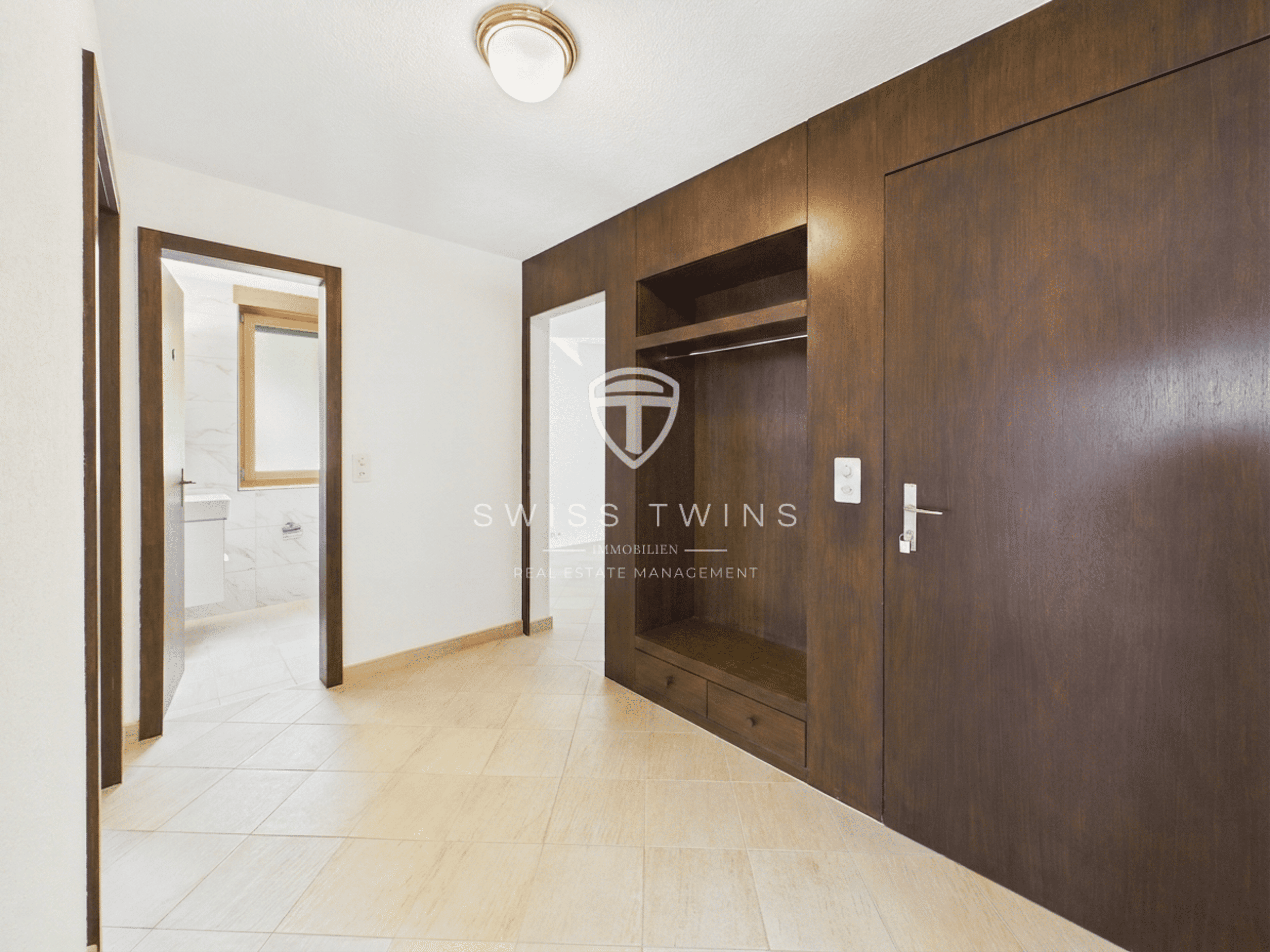6.5-Zi. Wohnung mit 180 m² Terrasse in Stallikon - Bild 4