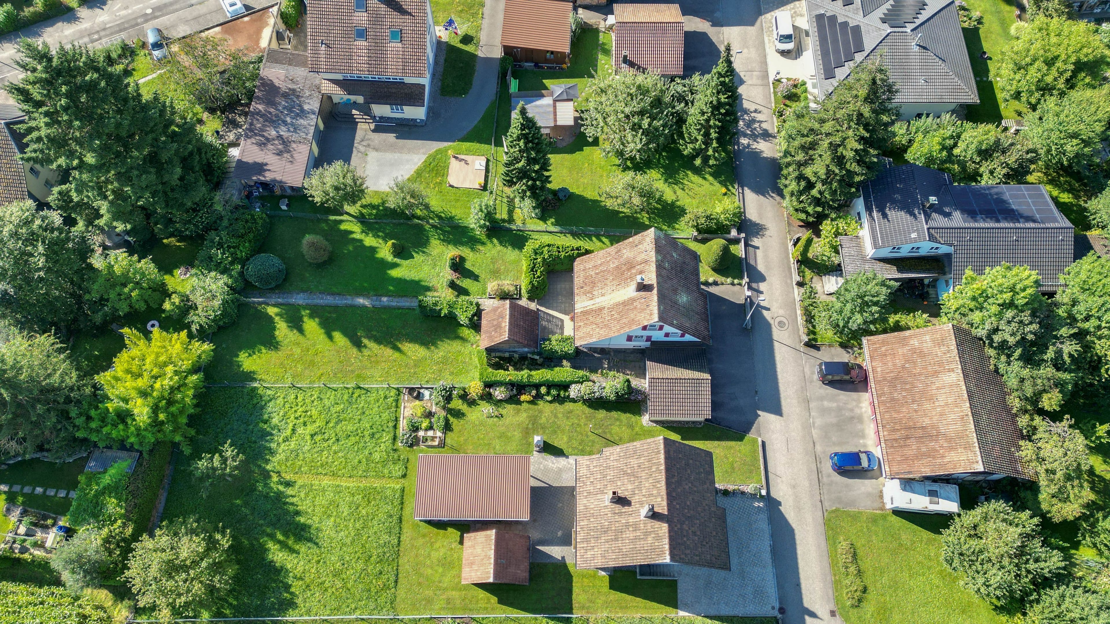 Sanierung oder Neubau: Grosszügiges Grundstück mit viel Potenzial - Bild 16