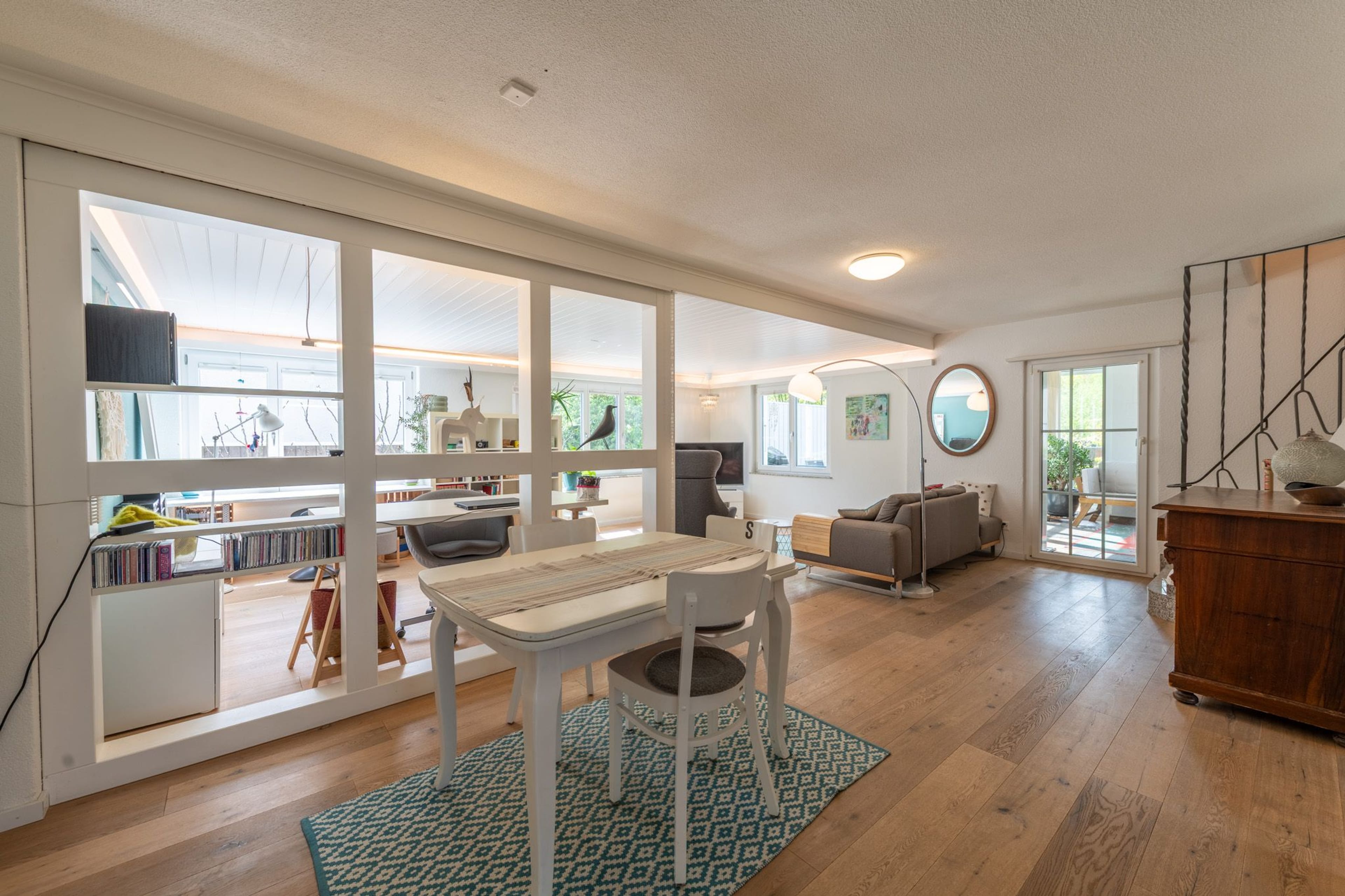 Modernes Haus mit flexiblem Raumangebot und Einliegerwohnung möglich - Bild 2