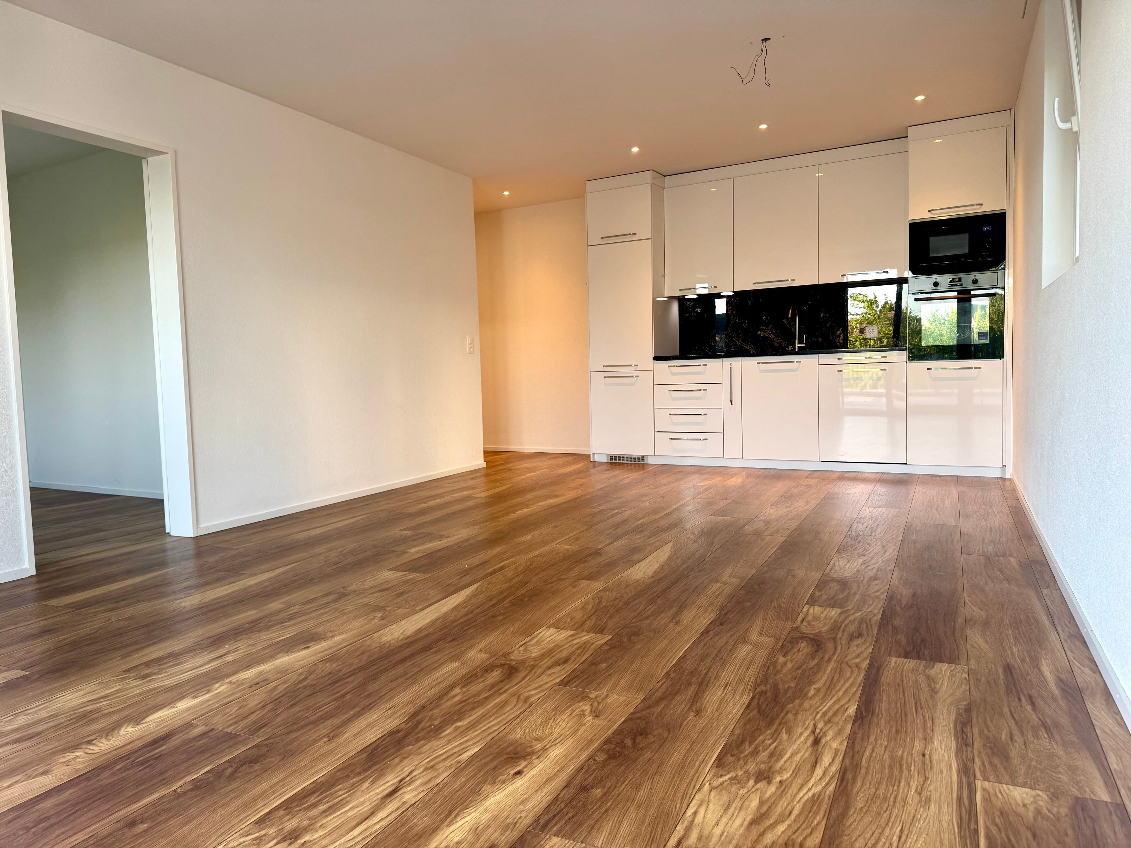 Helle 2.5-Zimmer-Wohnung mit 17 m² Balkon in Klingnau - Bild 2