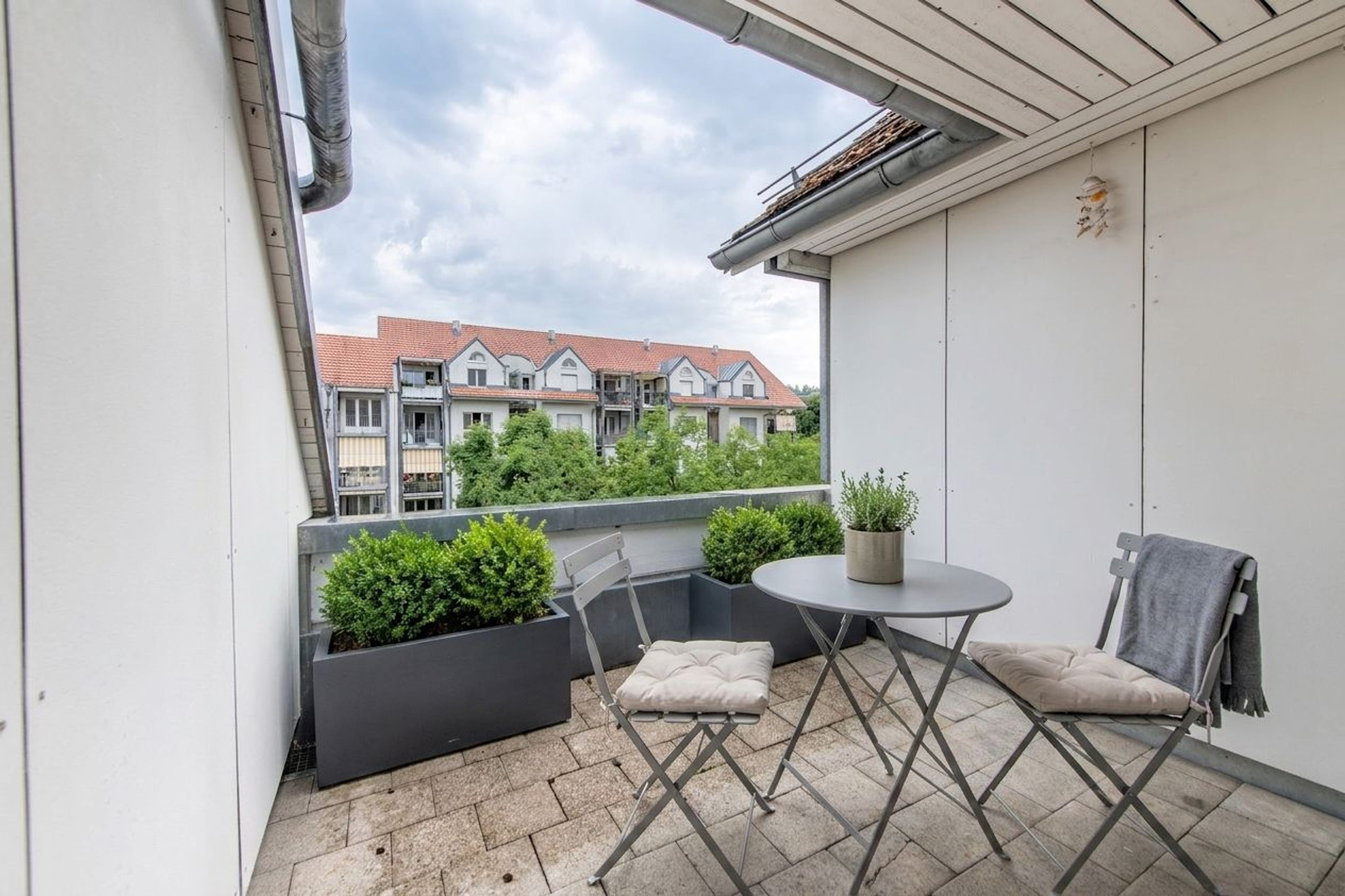 Duplexwohnung mit gemütlichem Cheminée & eigener Waschmaschine - Bild 6