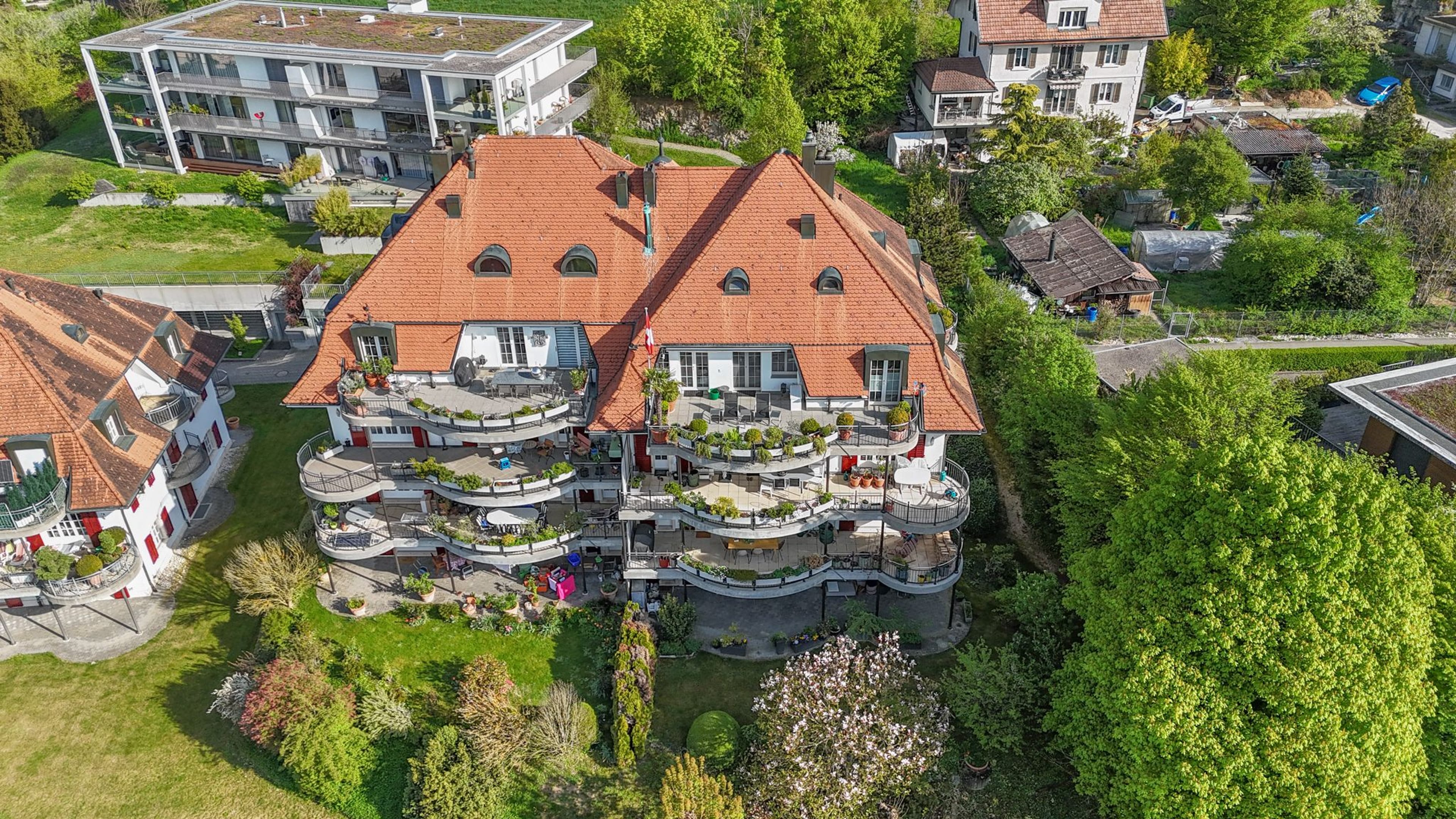 Modernes Zuhause mit Cheminée & privatem Gartenanteil - 16