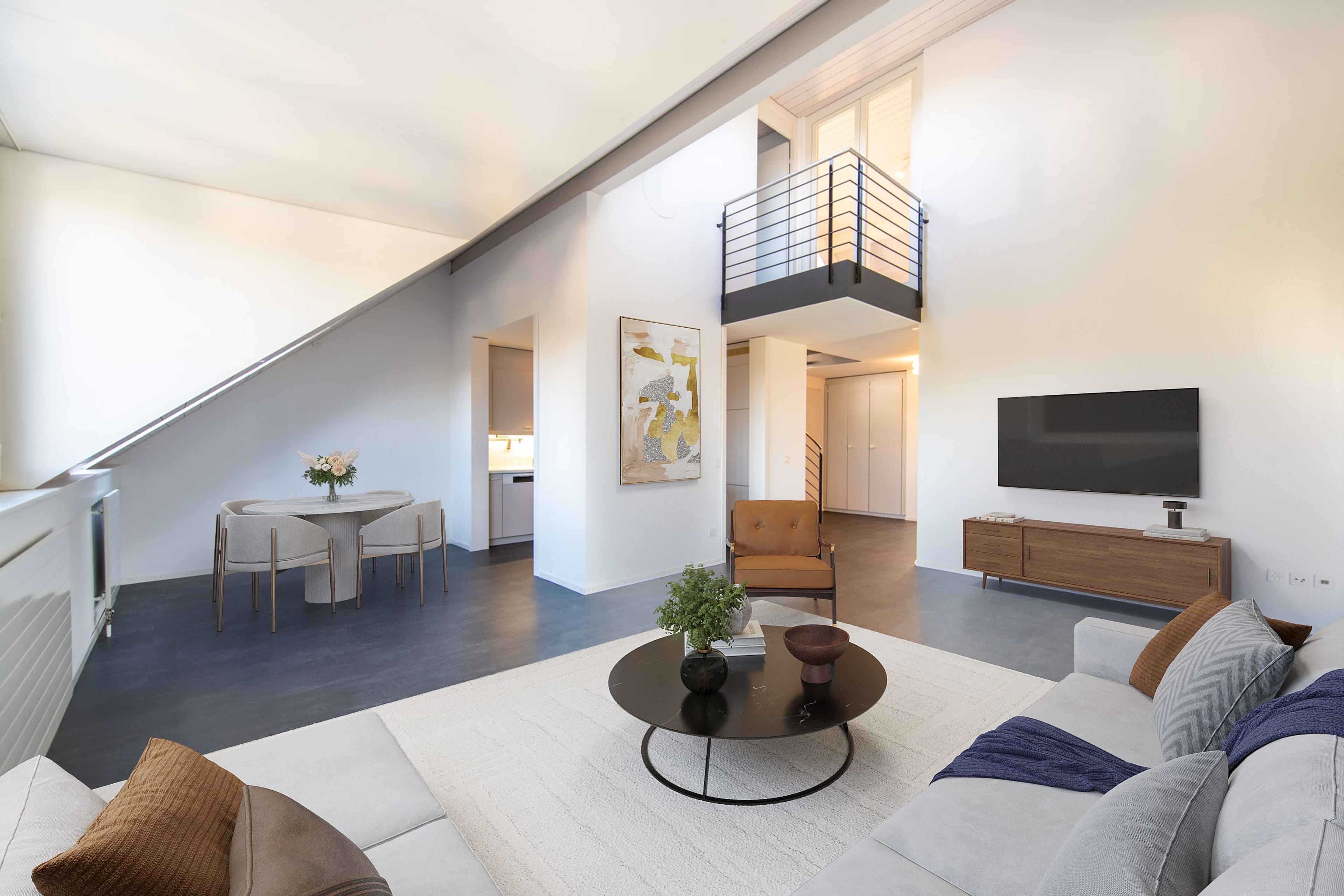 Zentral und ruhig: Helle 3.5-Zimmer-Duplex-Wohnung mit Wintergarten und Balkon - Bild 2