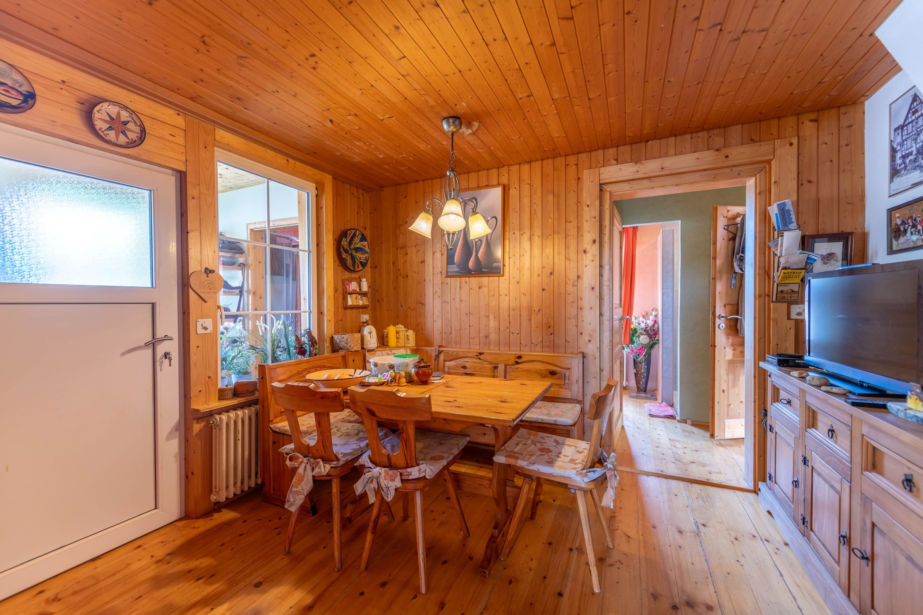 Zentrale Lage - vermieten, Gewerbe, bewohnen - Bild 4