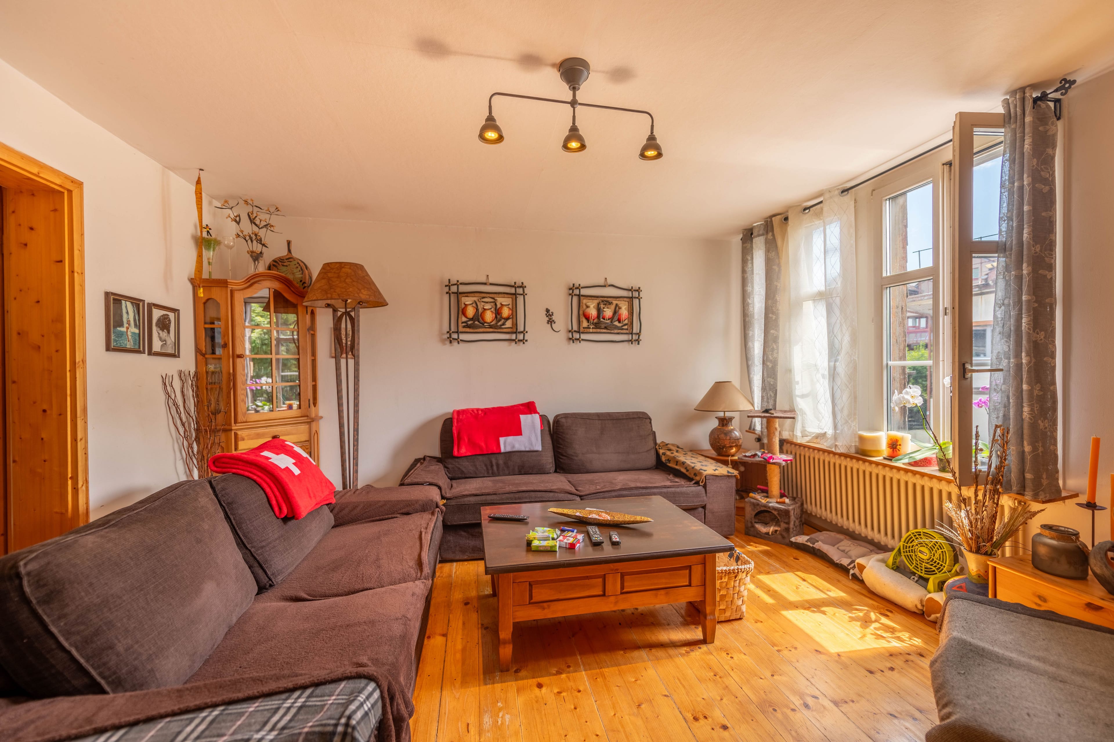 Zentrale Lage - vermieten, Gewerbe, bewohnen - Bild 5