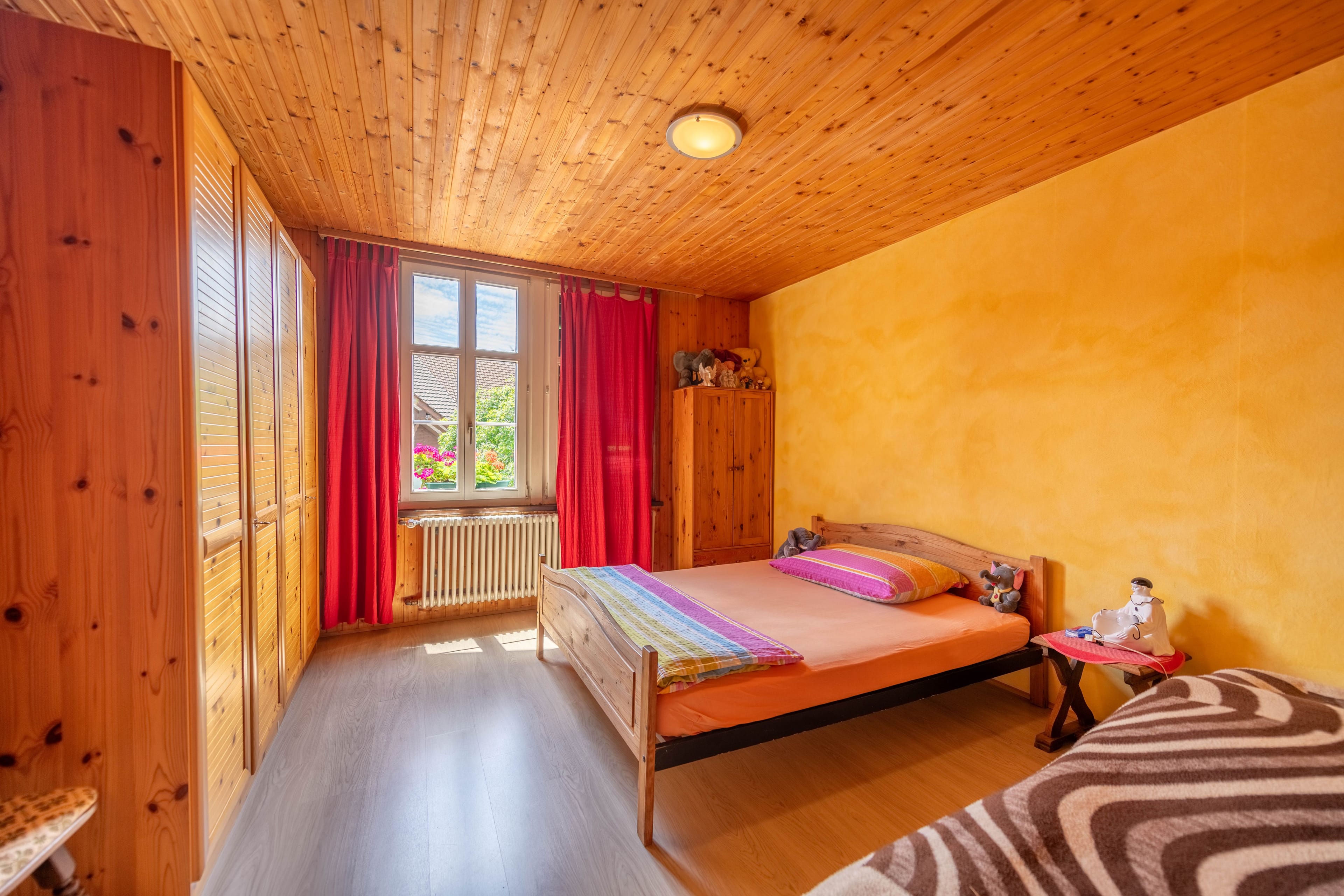 Zentrale Lage - vermieten, Gewerbe, bewohnen - Bild 11