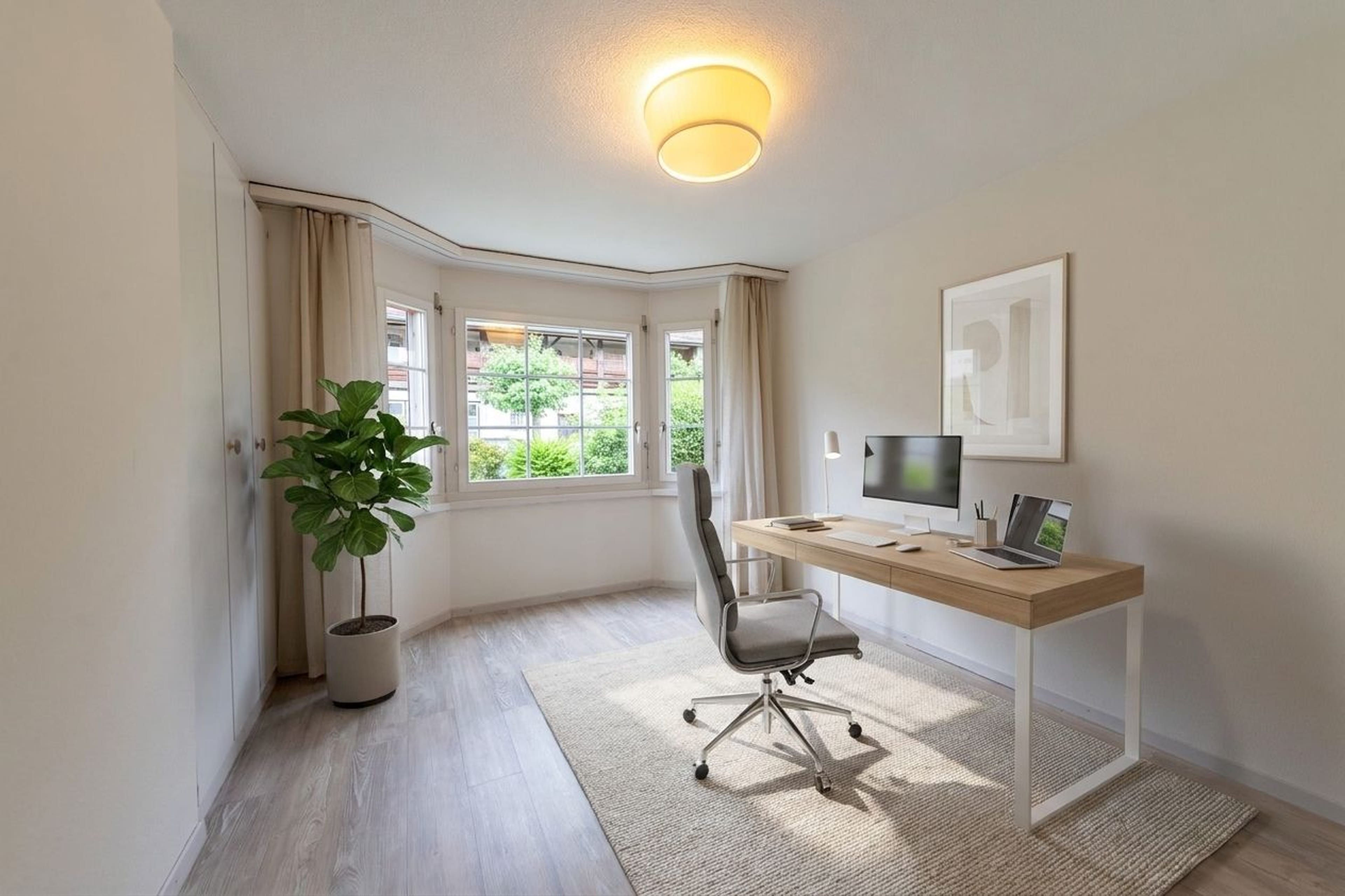 Attraktive Hochparterre-Wohnung mit Cheminée und viel Stauraum - 11