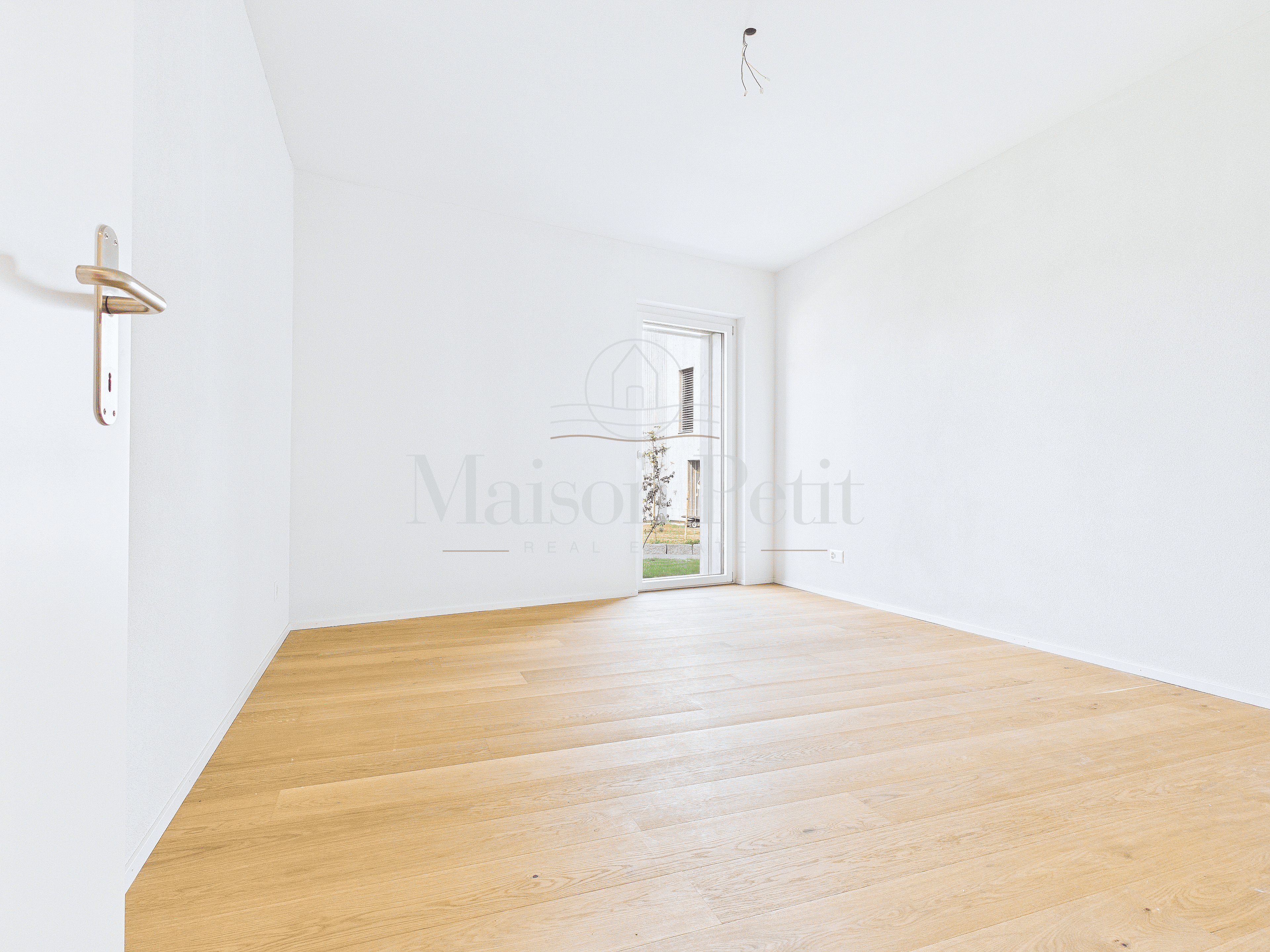 Den Tag im eigenen Garten beginnen, ihn am See ausklingen lassen – 5.5 Zimmer-Gartenwohnung zum Bleiben. - 13