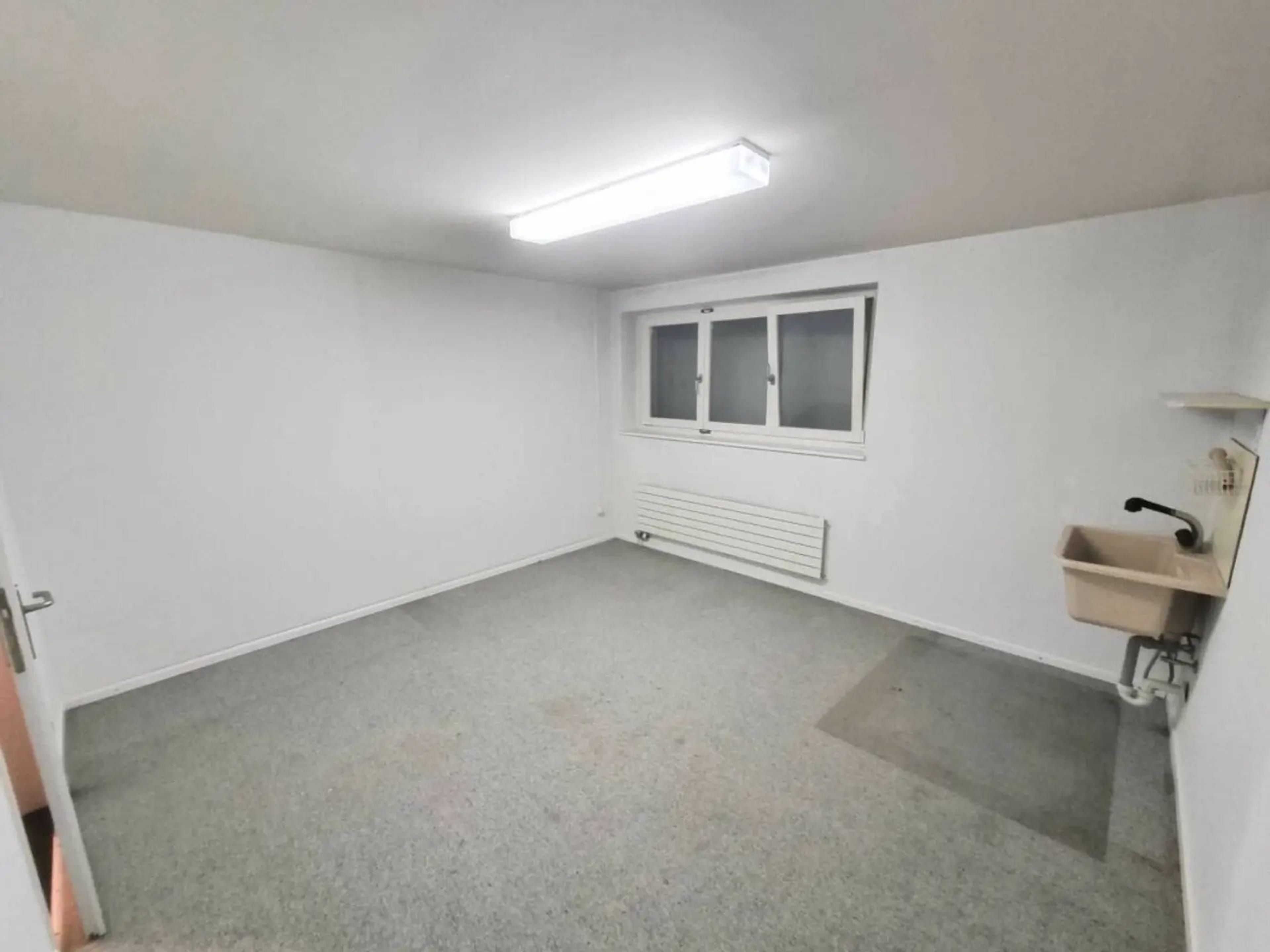 Grosszügiges 10-Zimmer-Einfamilienhaus mit Garten in Riehen - 20