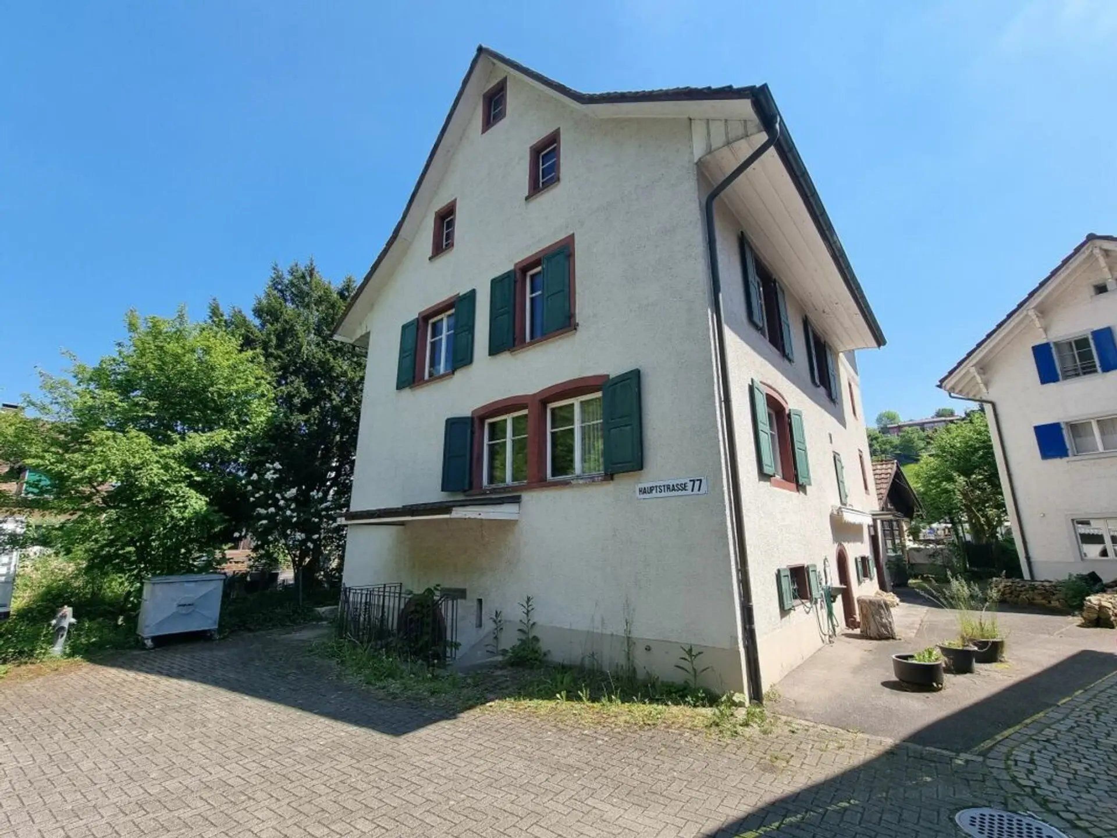 Charaktervolles 3-Familienhaus mit Potenzial in Hölstein kaufen - 3