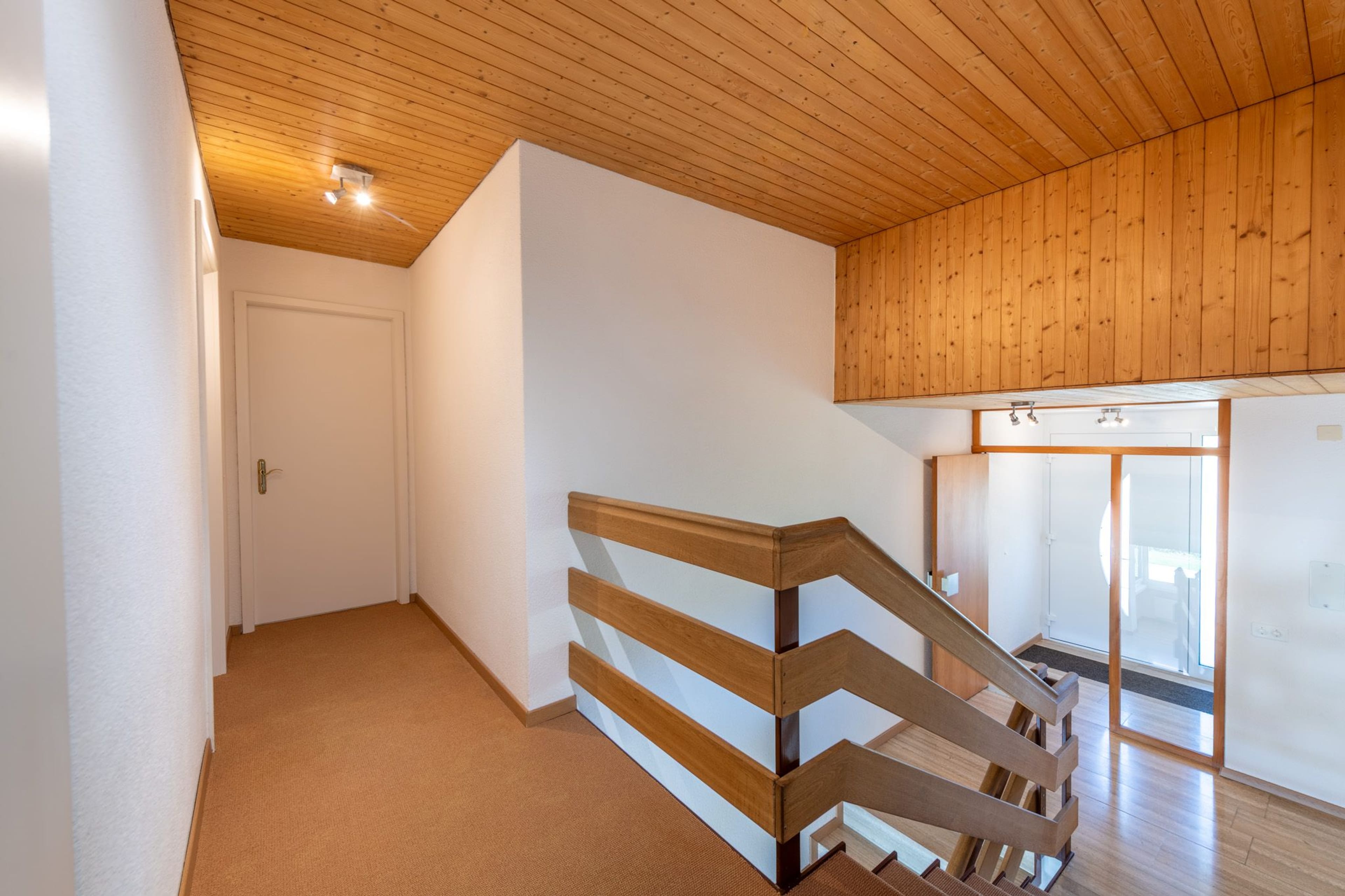 Lichtdurchflutetes Einfamilienhaus mit einzigartigem Alpenpanorama - 10