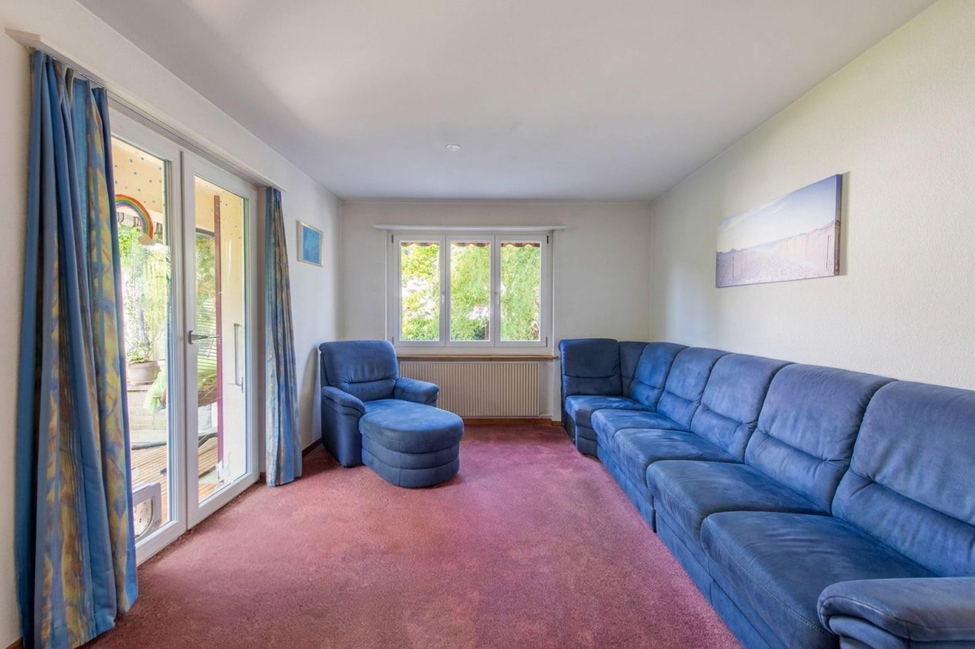 Zentrumsnahes Potenzial: Ausbaubares 5-Zimmer-Einfamilienhaus mit grosszügigem Garten - Bild 2