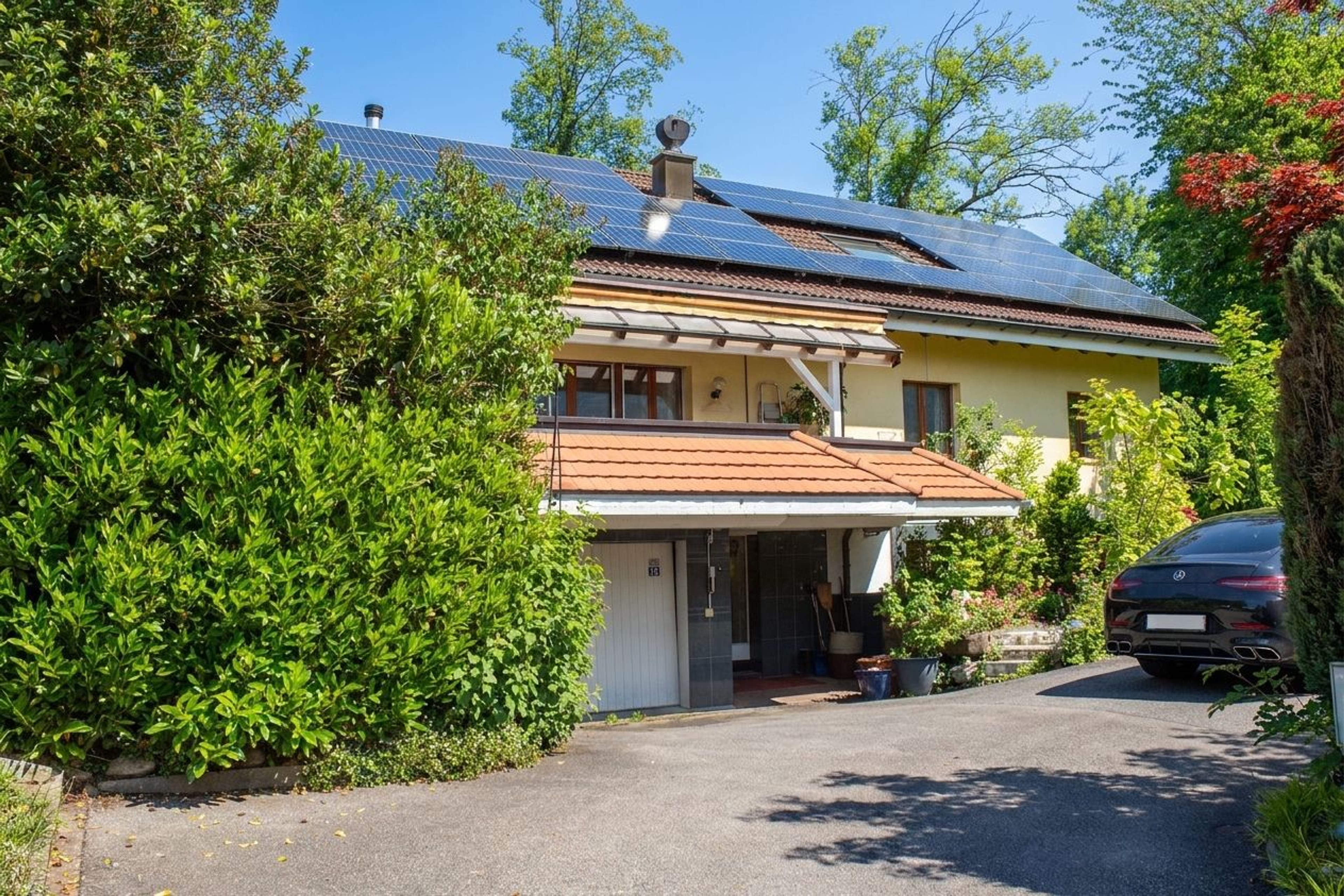 8.5-Zi. EFH mit Einliegerwohnung in Benken - grosszügiges Grundstück - 10