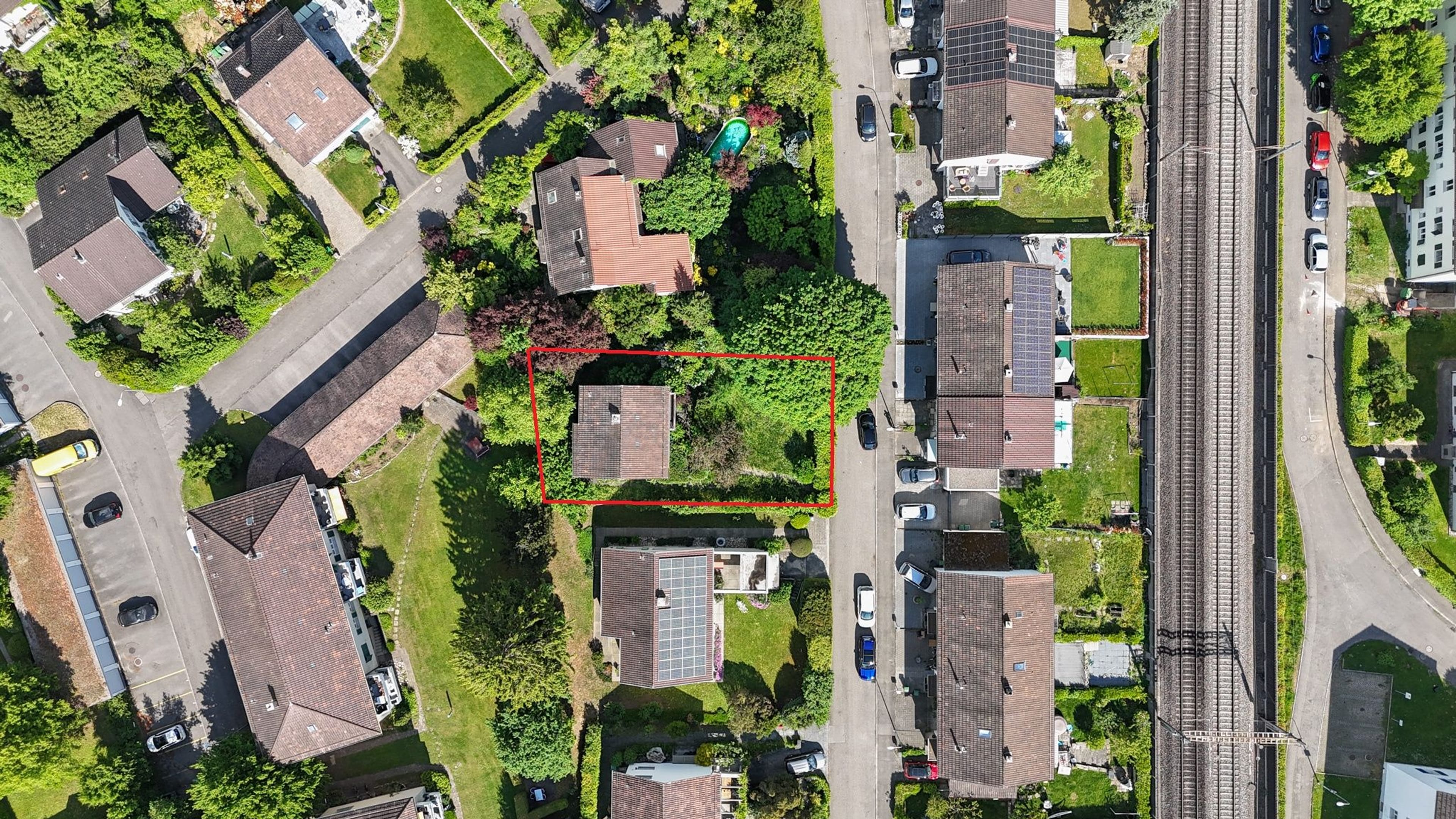 Investieren, entwickeln oder selbst verwirklichen - Einfamilienhaus auf attraktivem Bauland - Bild 1
