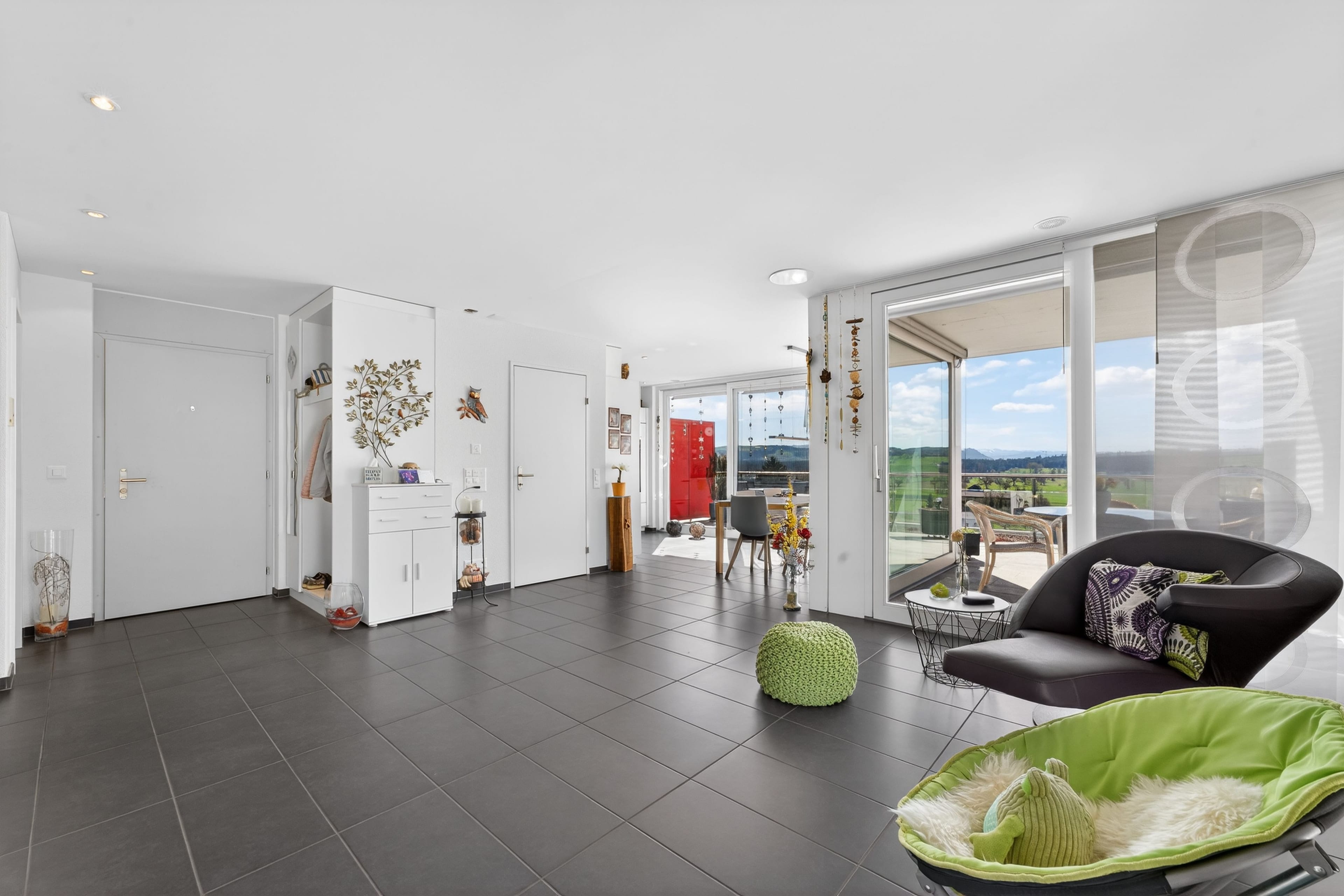 Exklusive 3.5-Zimmer-Attikawohnung mit Weitsicht an ruhiger Lage in Geuensee - Bild 4